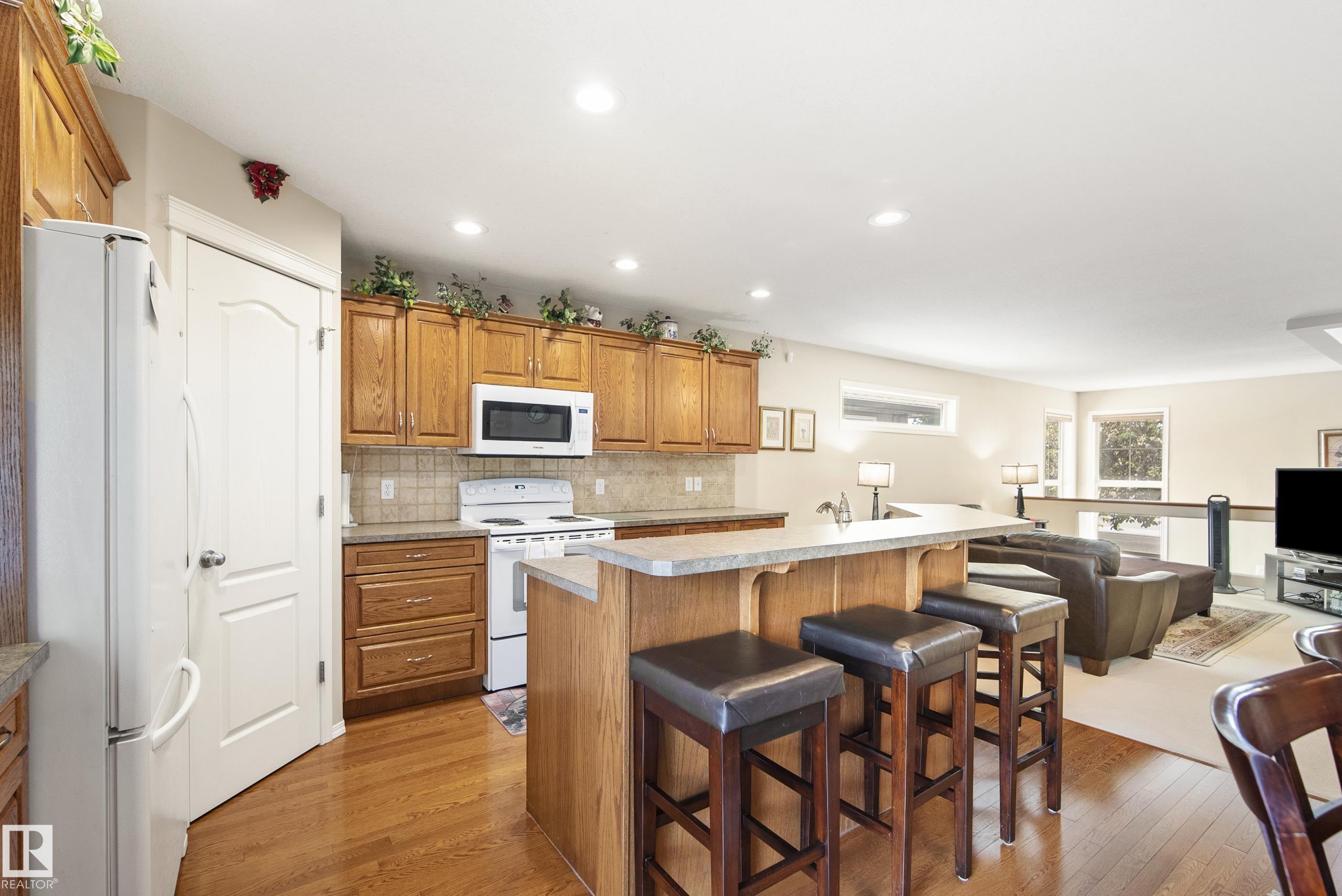 Photo 10 at 84 Ridgehaven Crescent, The Ridge, Sherwood Park