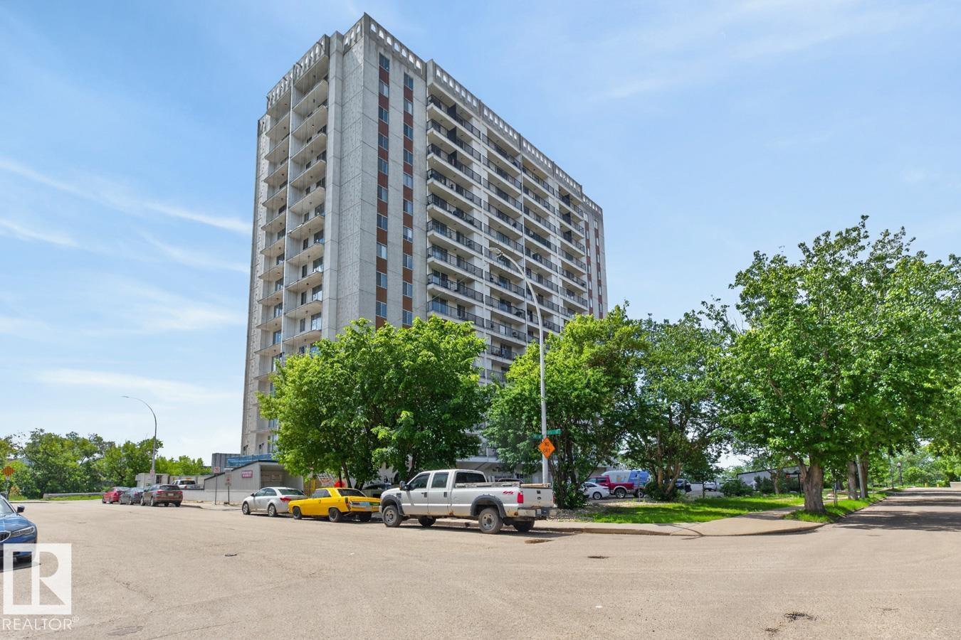 205 - 11307 99 Avenue NW, Wîhkwêntôwin, Edmonton