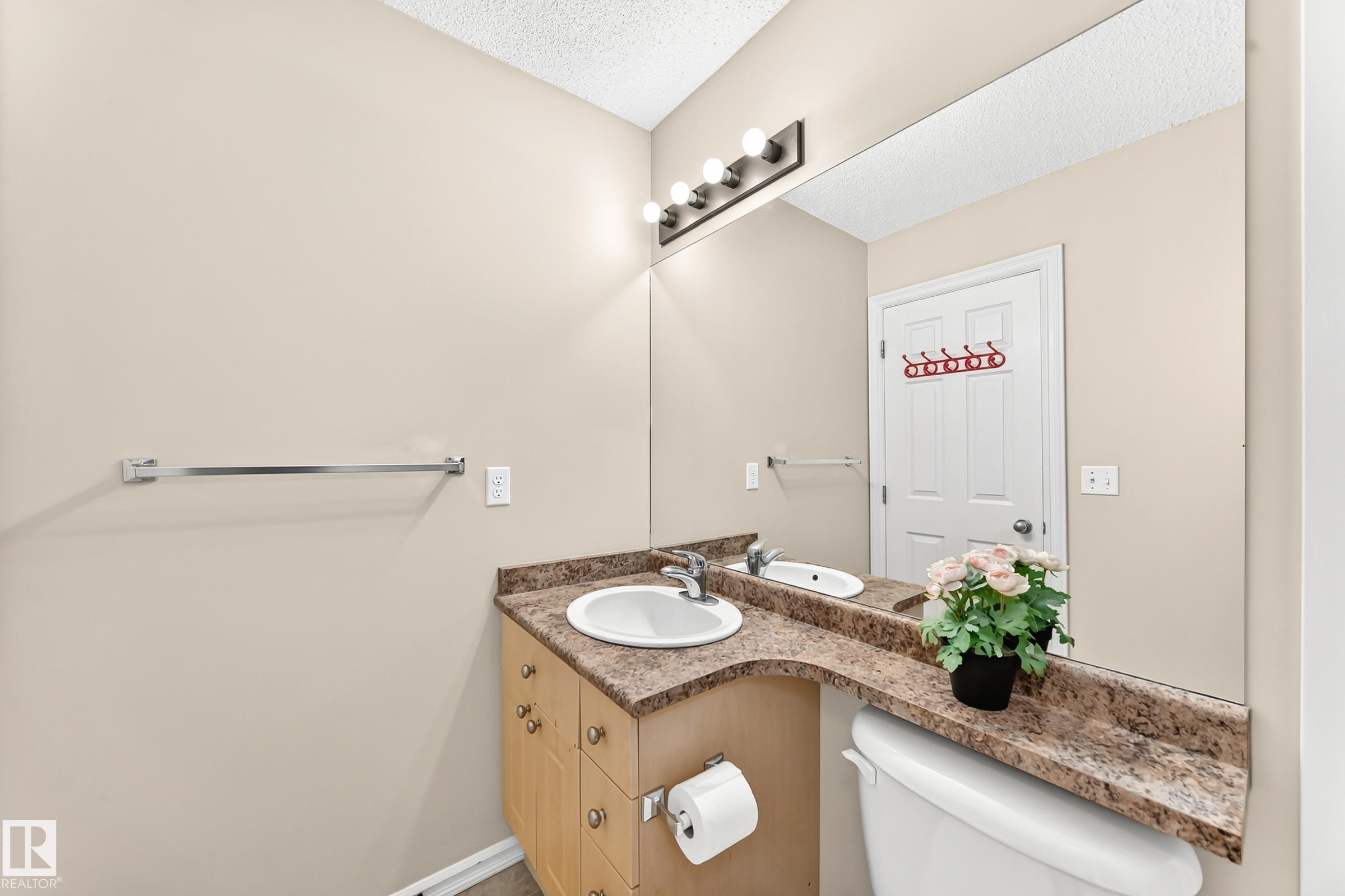 Photo 28 at 17408 87 Street NW, Klarvatten, Edmonton