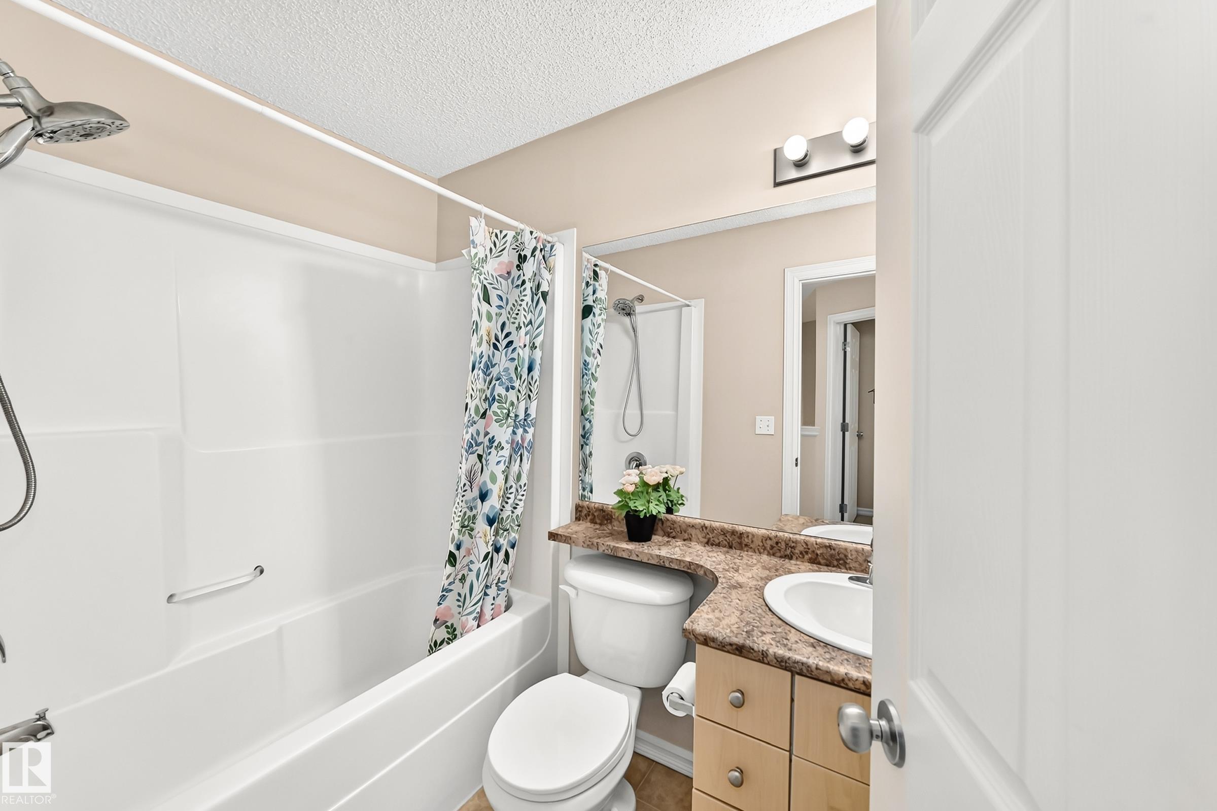 Photo 36 at 17408 87 Street NW, Klarvatten, Edmonton