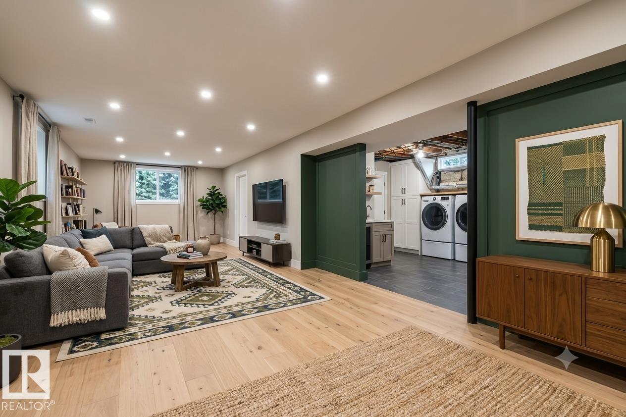 https://zimg.paragon.ice.com/ParagonImages/Property/PM/RAE/225408476/26/0/0/f72349fcbfc5a26c4d267c7f8c758a7b/1/a557140f7a2c78cd8c918db3ed2349f6/225408476-628ff0b0-4918-4214-8eca-3c1f2abc631c.JPG