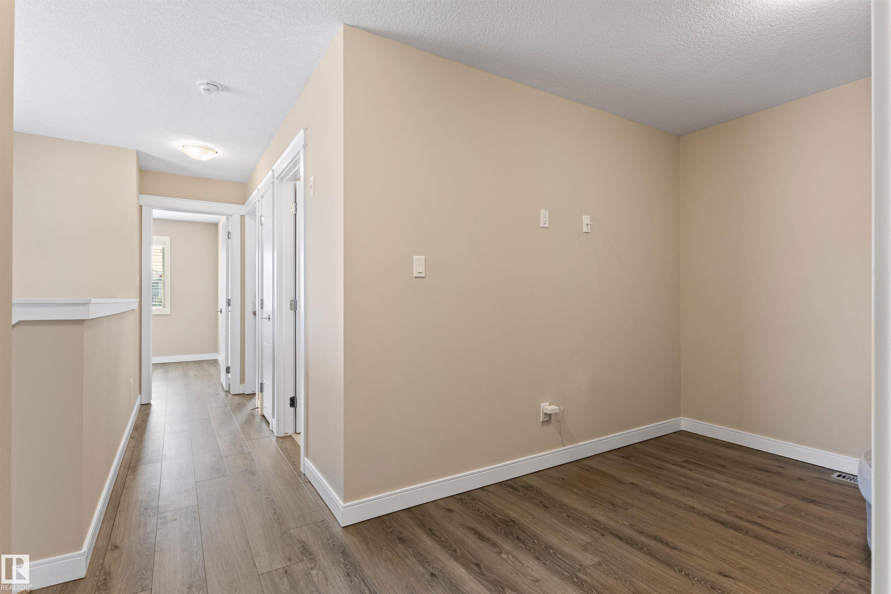 https://zimg.paragon.ice.com/ParagonImages/Property/PM/RAE/225408486/20/0/0/465833a9b0e08b55af22e4968d14500b/1/7959722188b04bc5cf01ffdf7550aa64/225408486-a1c347ff-2dd0-459d-8c70-3a7e62687722.JPG