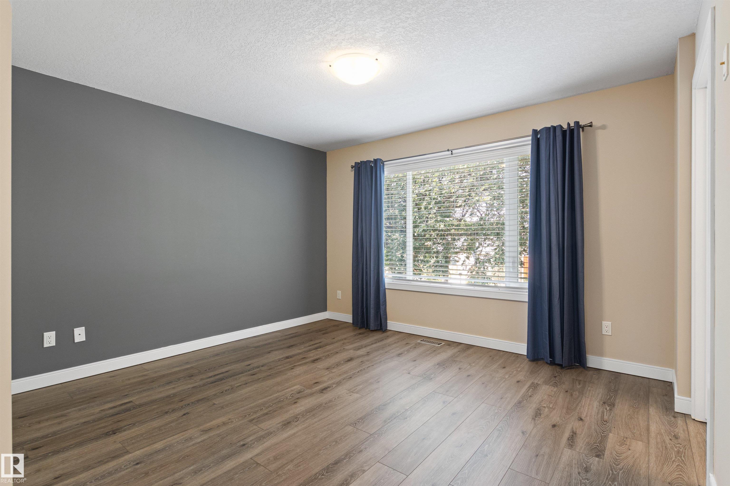 https://zimg.paragon.ice.com/ParagonImages/Property/PM/RAE/225408486/23/0/0/f33b75a97783b59d9ffe298e7c66e76f/1/7959722188b04bc5cf01ffdf7550aa64/225408486-2aed2433-fcab-4173-b655-2d53b6005ec9.JPG