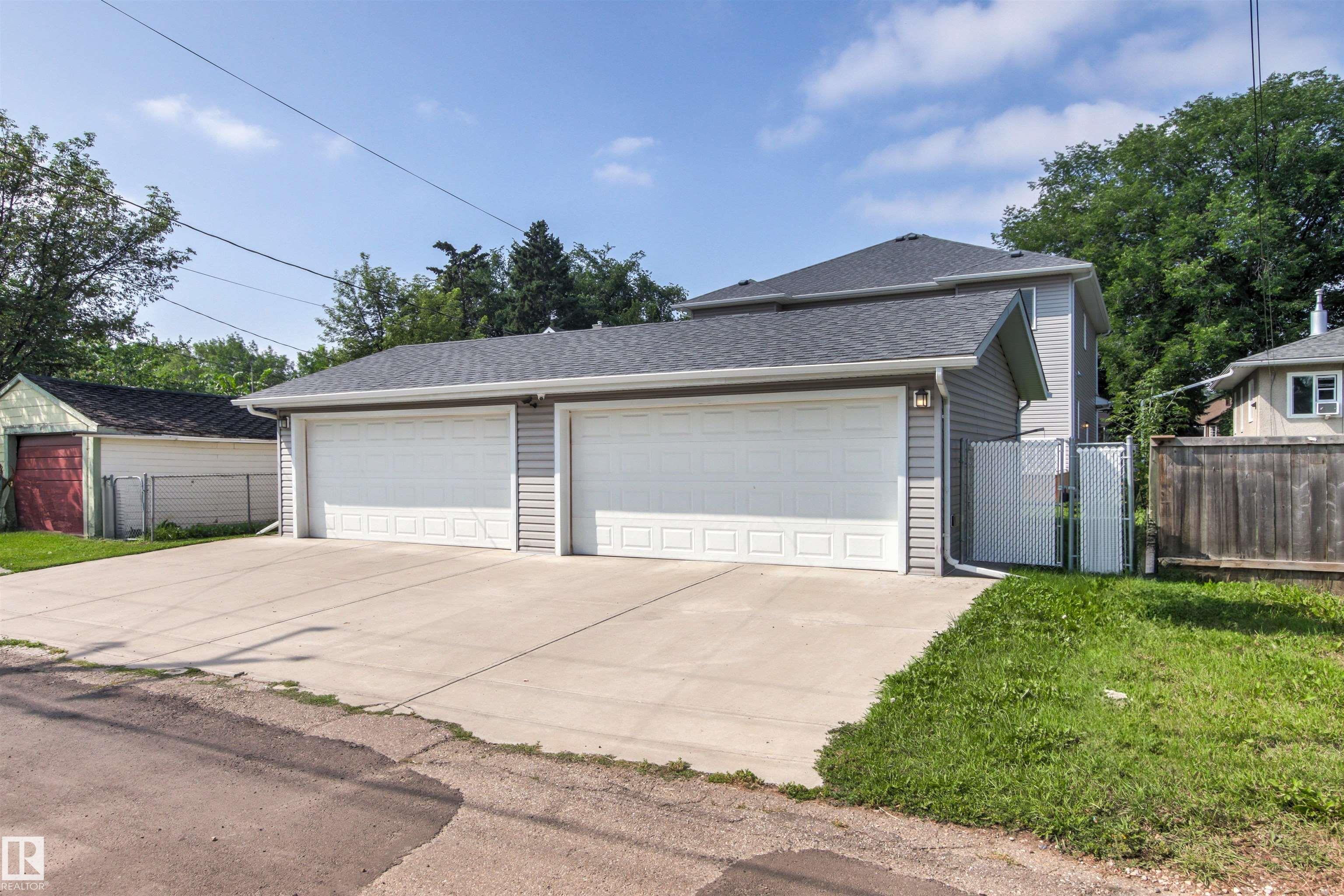 https://zimg.paragon.ice.com/ParagonImages/Property/PM/RAE/225408486/36/0/0/c4d52f68641a57d8ce093d7eb234c66c/1/7959722188b04bc5cf01ffdf7550aa64/225408486-093a2488-6552-453f-bbbe-b097fe396886.JPG