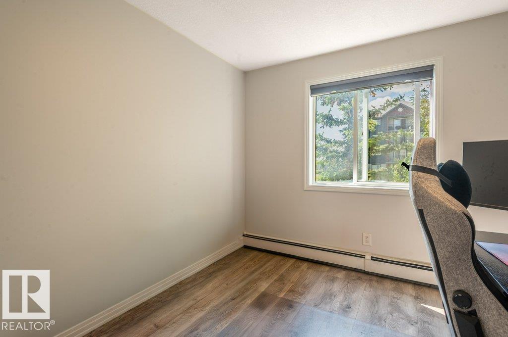 Photo 15 at 214 - 5005 165 Avenue NW, Hollick-Kenyon, Edmonton
