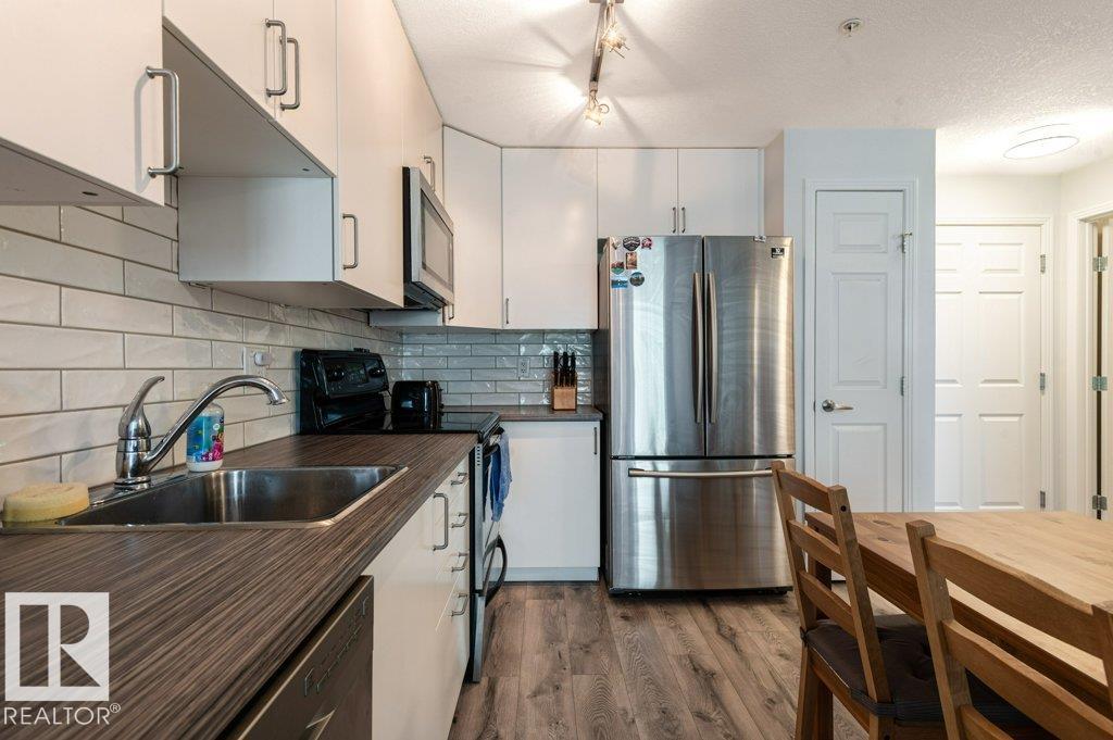 Photo 6 at 214 - 5005 165 Avenue NW, Hollick-Kenyon, Edmonton