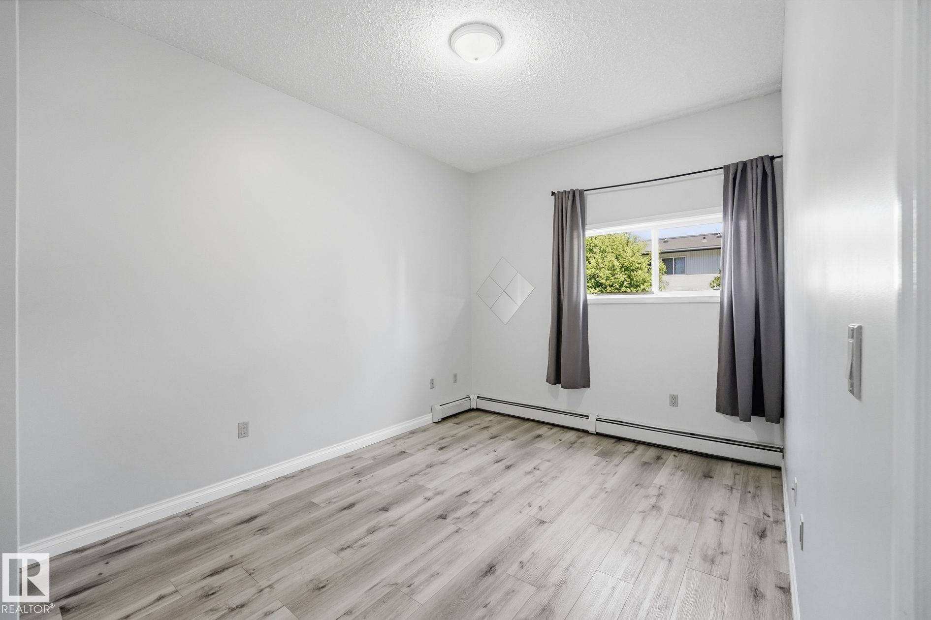 Photo 18 at 105 - 11446 40 Avenue NW, Royal Gardens, Edmonton
