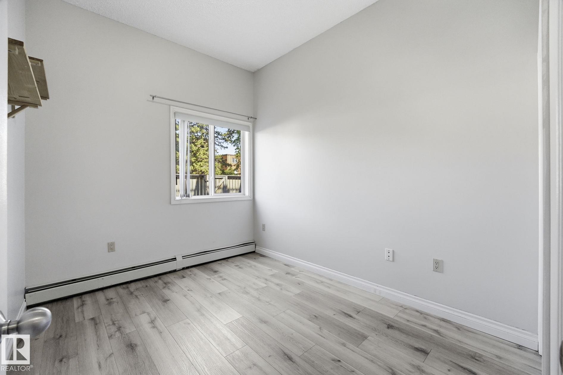 Photo 22 at 105 - 11446 40 Avenue NW, Royal Gardens, Edmonton