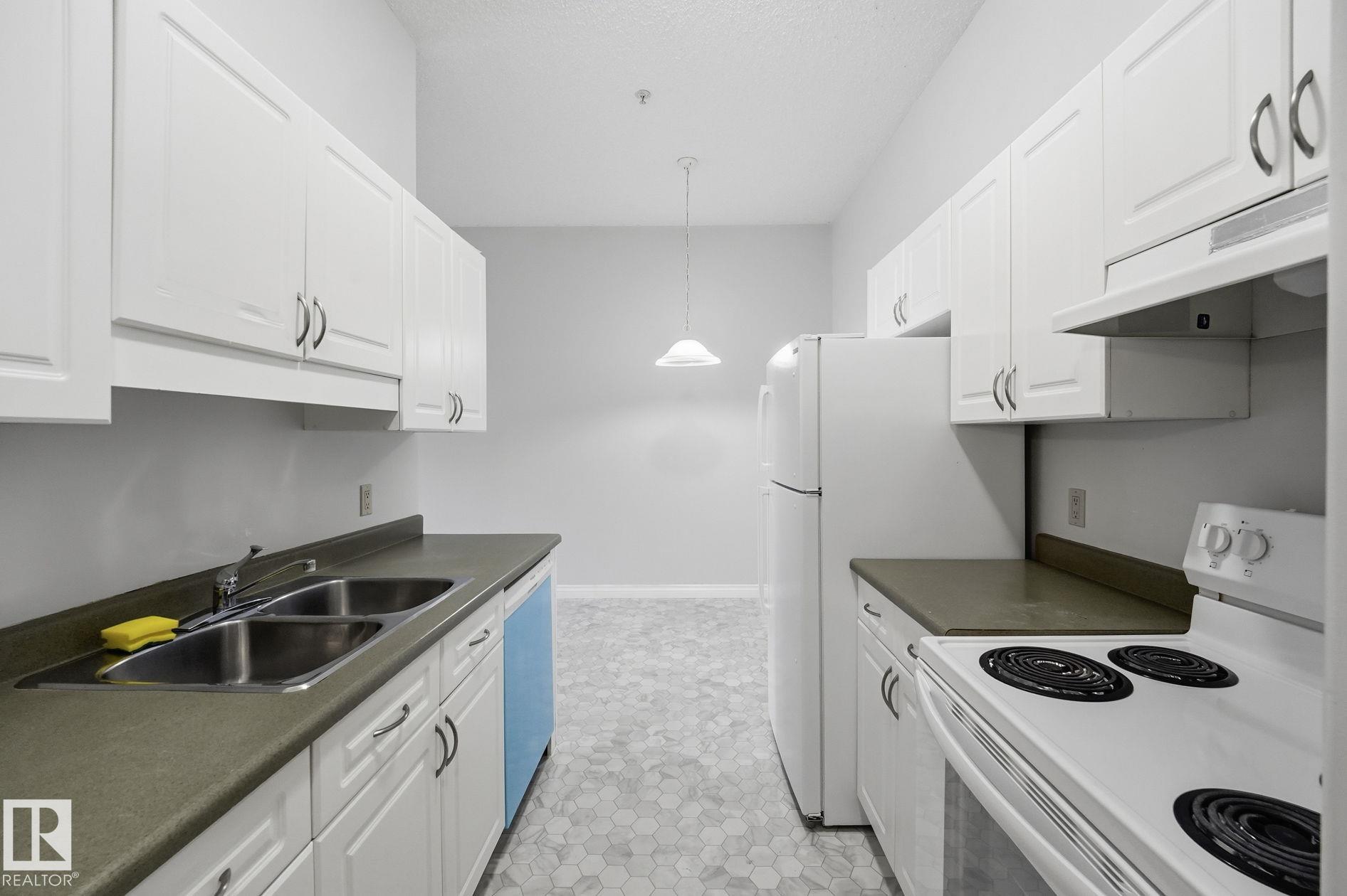 Photo 6 at 105 - 11446 40 Avenue NW, Royal Gardens, Edmonton