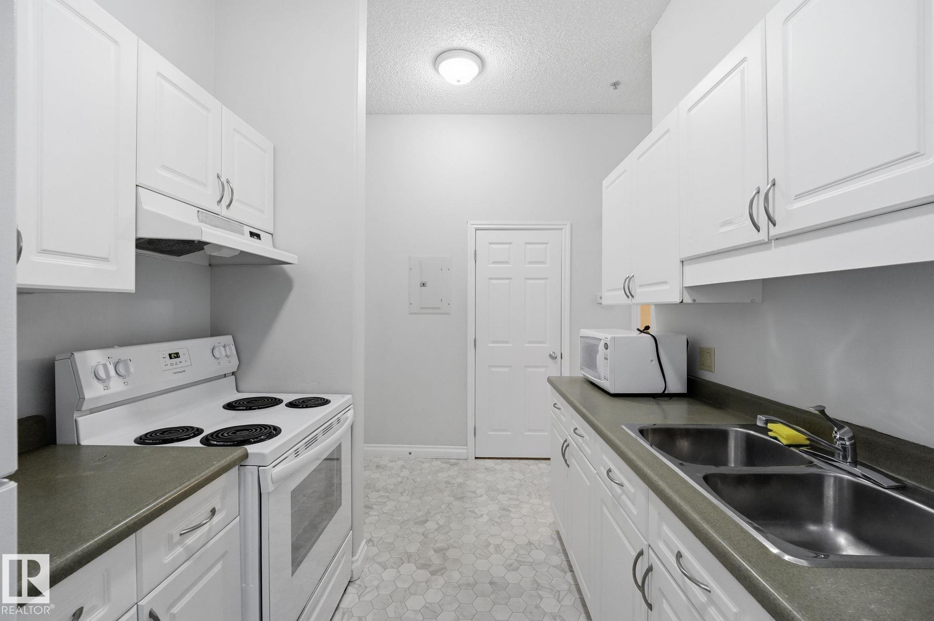 Photo 7 at 105 - 11446 40 Avenue NW, Royal Gardens, Edmonton