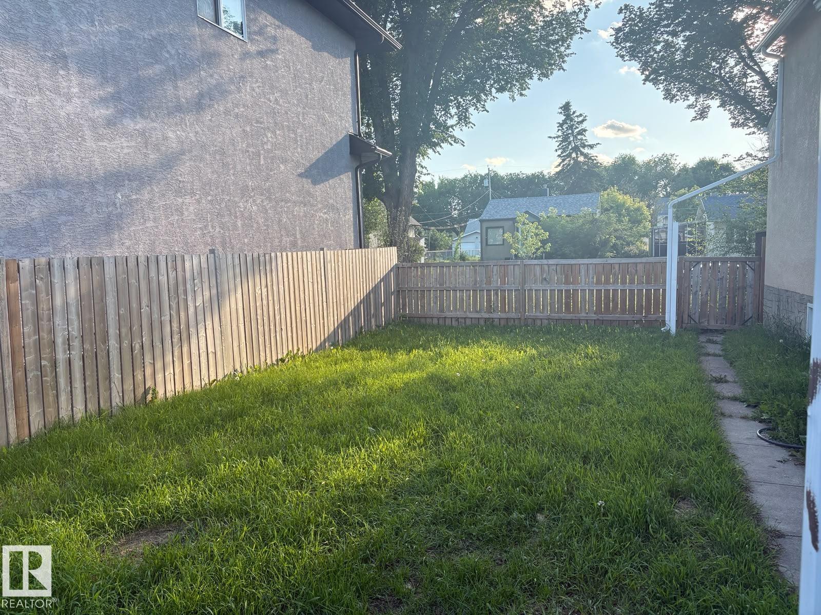 https://zimg.paragon.ice.com/ParagonImages/Property/PM/RAE/225408541/15/0/0/0ea52a0cc1e962aad7d0d770bcbe1f13/1/d6cbd40e78040810a88f87d40957581f/225408541-c1fa176b-7524-41a3-8fb5-bef495166e6a.JPG