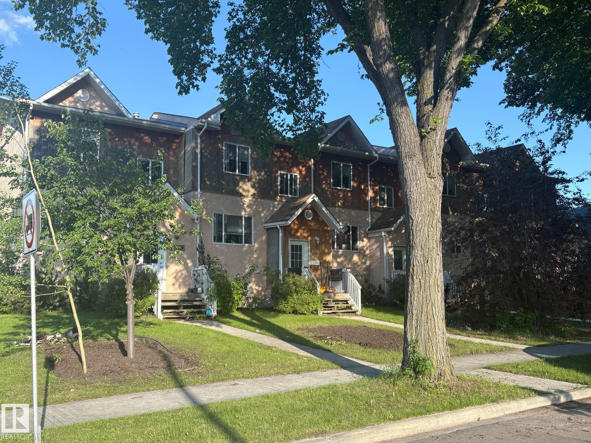 https://zimg.paragon.ice.com/ParagonImages/Property/PM/RAE/225408541/6/0/0/04eca3197a5d1c579533a5744047ade5/1/d6cbd40e78040810a88f87d40957581f/225408541-eb3a76c9-79b6-4d9a-bc8c-b0aa476742c7.JPG