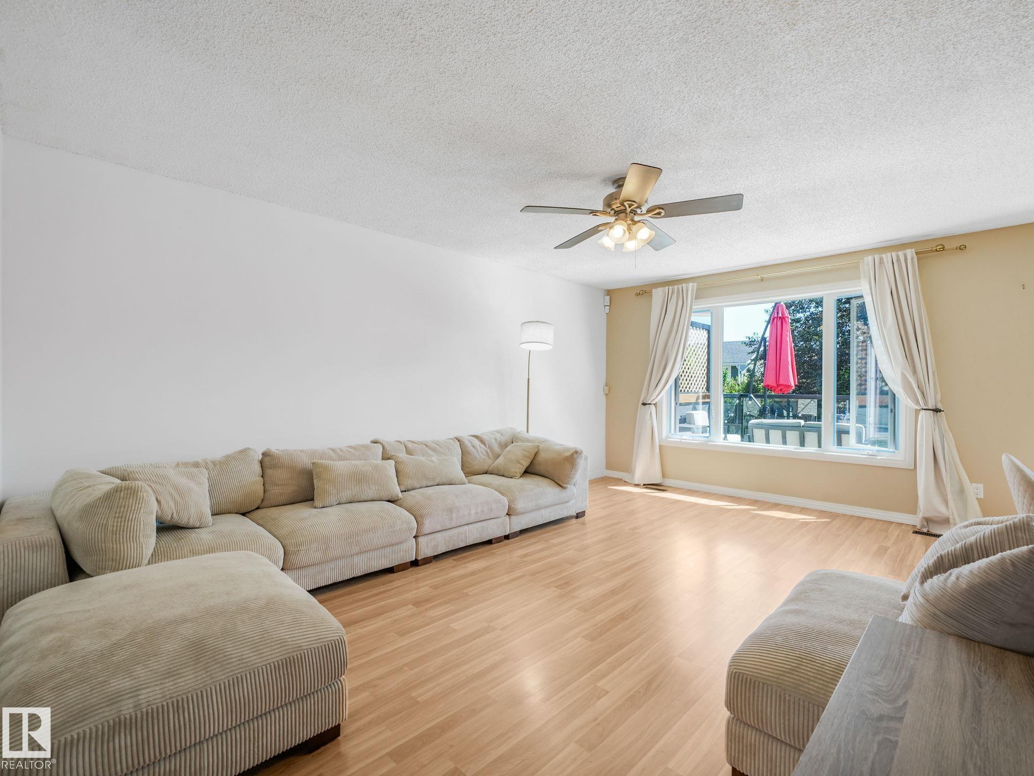 Photo 32 at 2035 49a Street NW, Pollard Meadows, Edmonton