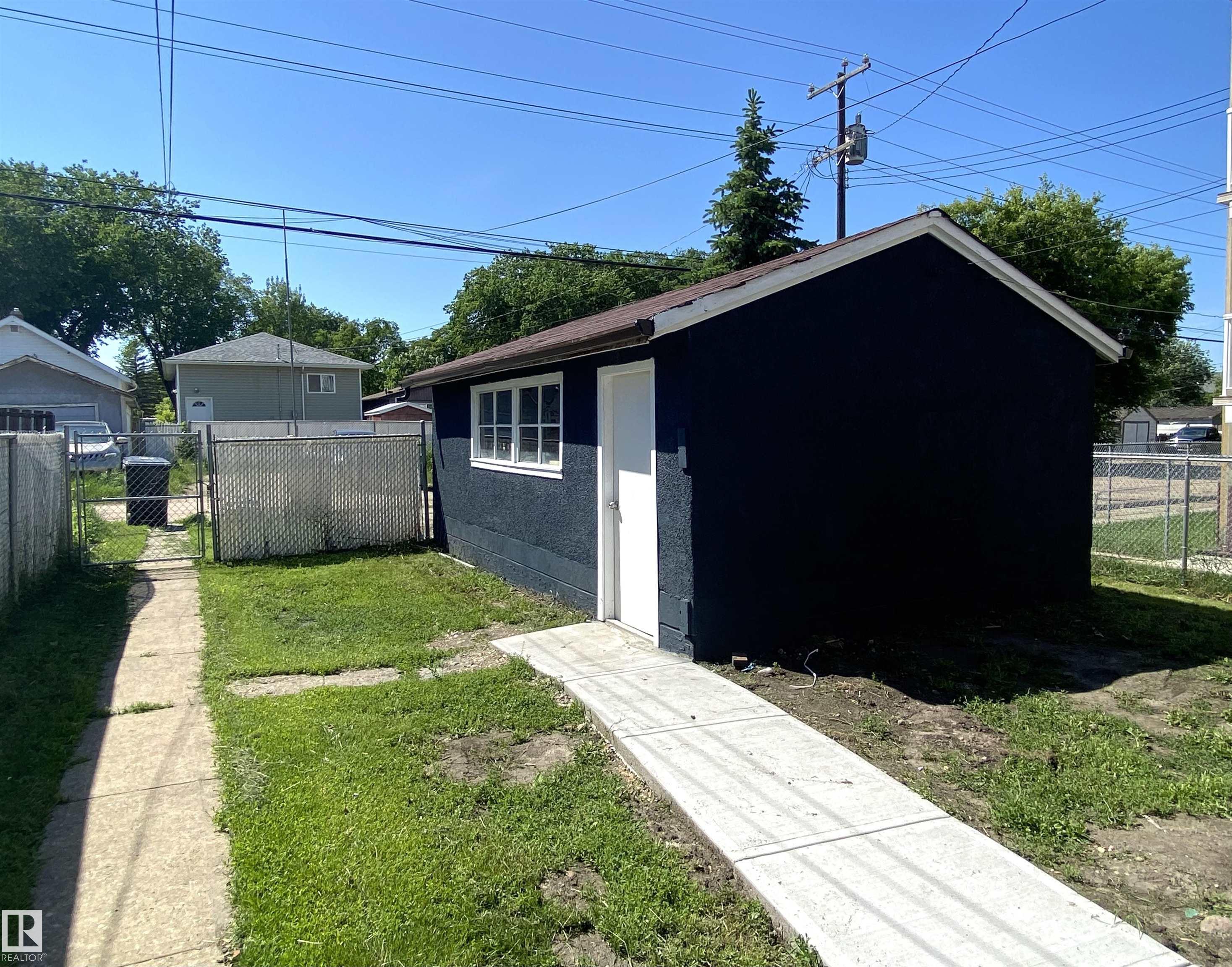 Photo 17 at 12010 66 Street NW, Montrose, Edmonton