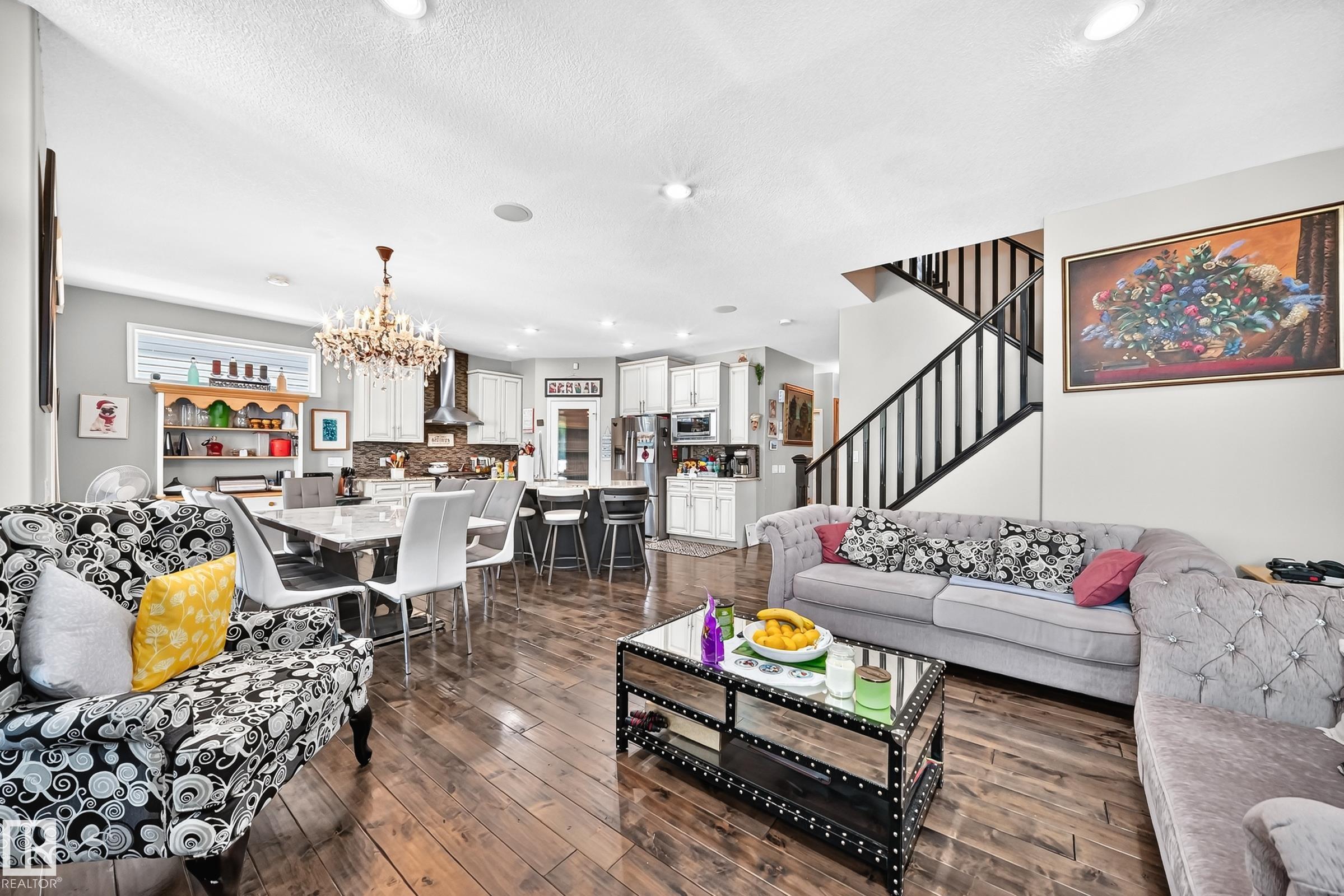 https://zimg.paragon.ice.com/ParagonImages/Property/PM/RAE/225408588/21/0/0/1806d6744b4848a2afbca93700df876b/1/3c9f746fa2a0befdbb1f68105e3649f6/225408588-da626fde-bf8a-4179-a733-456de3102462.JPG