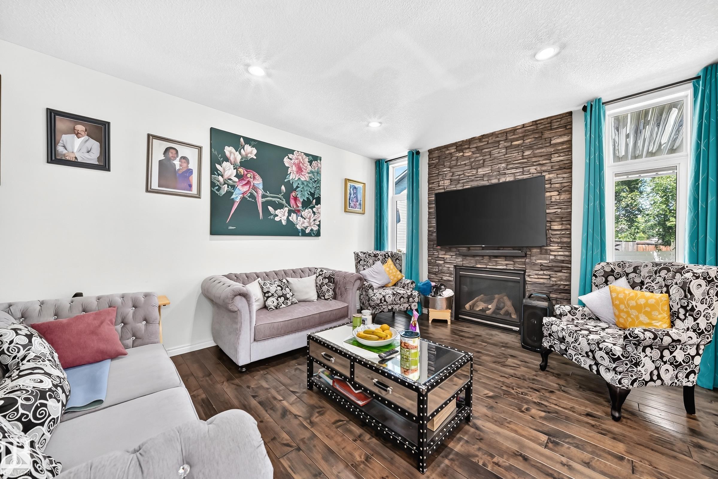 https://zimg.paragon.ice.com/ParagonImages/Property/PM/RAE/225408588/23/0/0/d8d7c442c5e3181b899c41518d4e5bc6/1/3c9f746fa2a0befdbb1f68105e3649f6/225408588-3ede4382-6b57-4a93-8612-7bc2b60e27ea.JPG