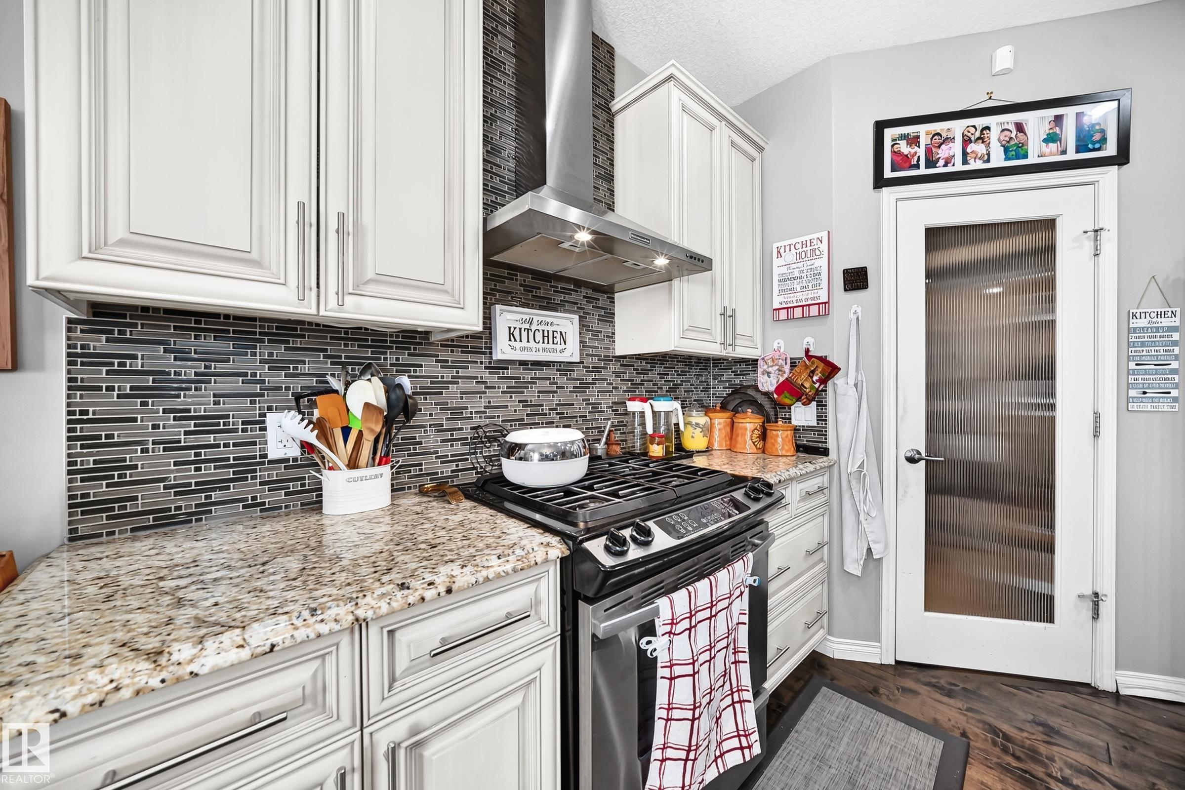 https://zimg.paragon.ice.com/ParagonImages/Property/PM/RAE/225408588/29/0/0/7c0a2a93ac988d9b3ec5fc66298d2553/1/3c9f746fa2a0befdbb1f68105e3649f6/225408588-3d97a44a-f0f6-458c-b6c2-c6ab6a58dfa9.JPG