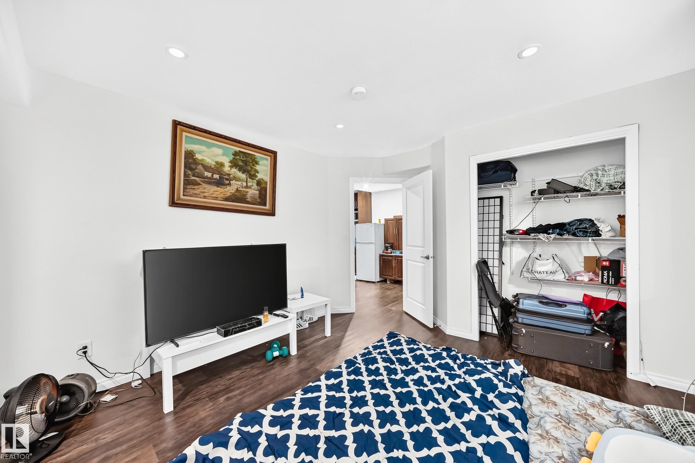 https://zimg.paragon.ice.com/ParagonImages/Property/PM/RAE/225408588/42/0/0/a6a581b905ddce3d4a3a34d20d9faeaa/1/3c9f746fa2a0befdbb1f68105e3649f6/225408588-91a9c655-e23e-4685-af91-e6a532435e62.JPG