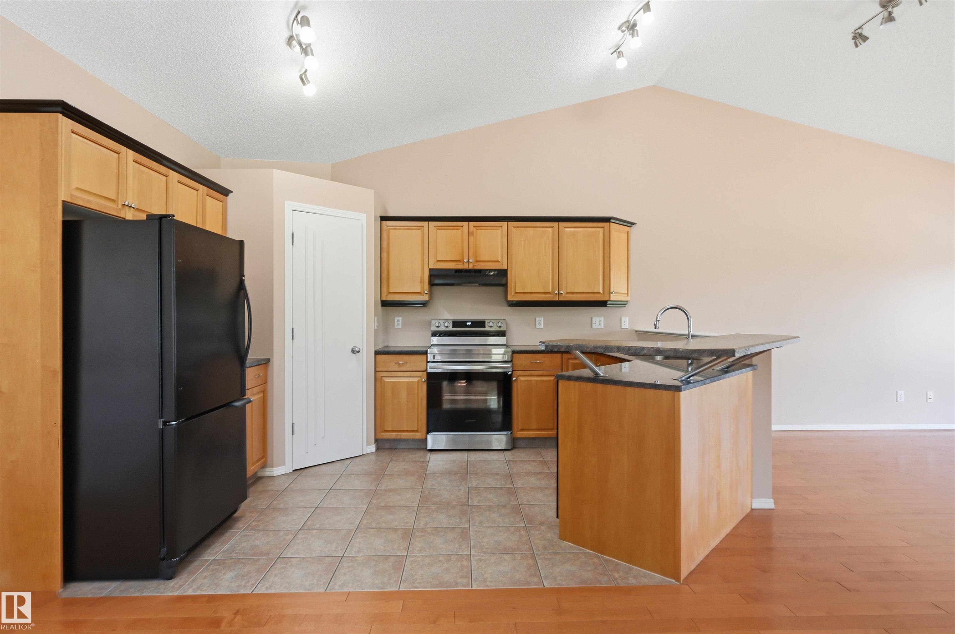Photo 10 at 1 - 303 Leger Way NW, Leger, Edmonton