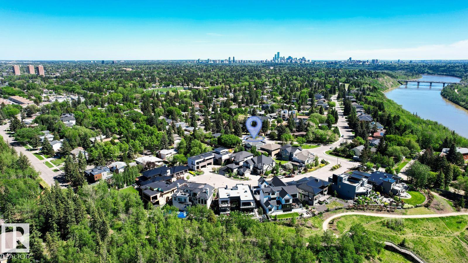 7216 156 Street, Edmonton, AB T5R 4K8