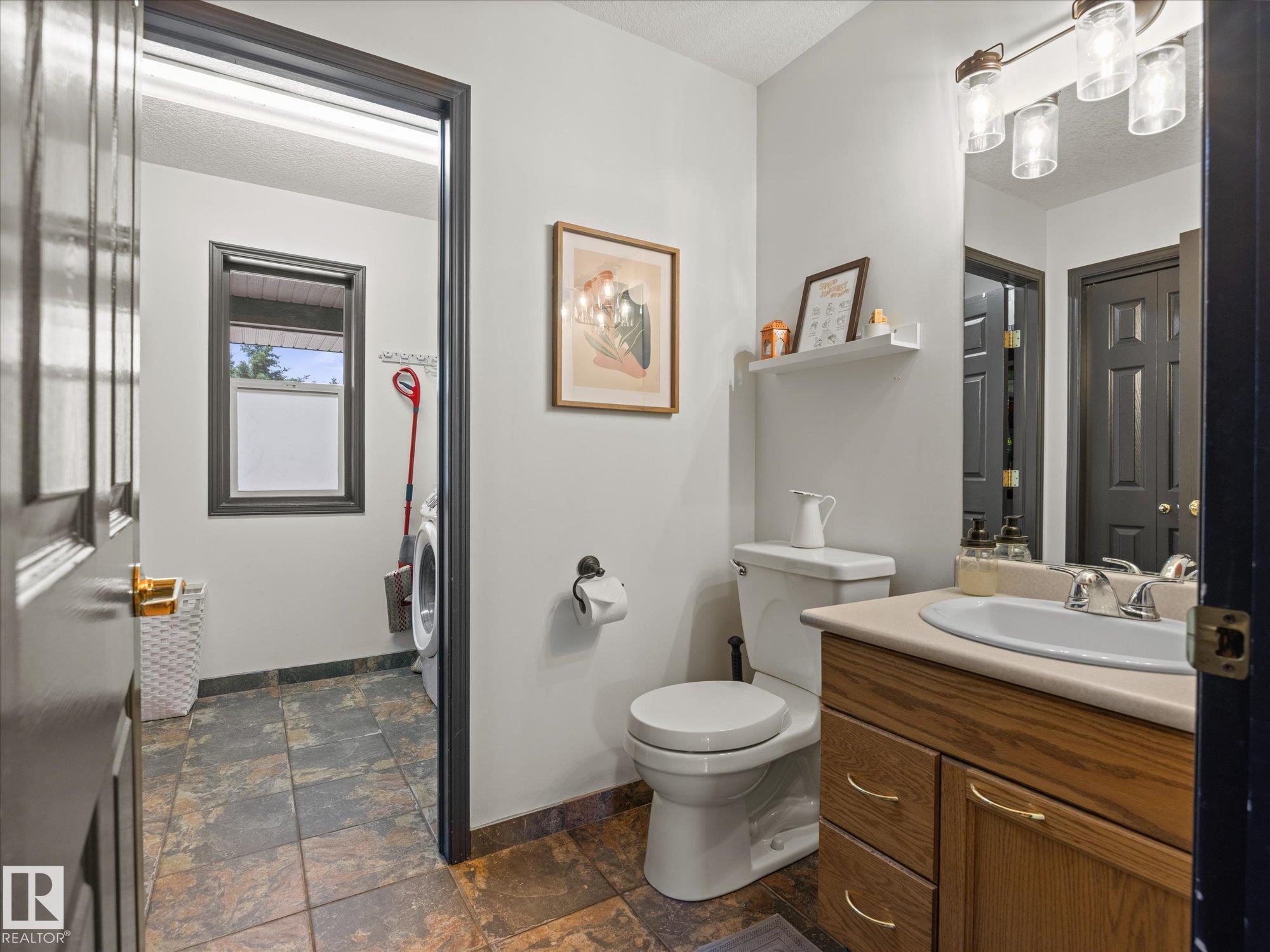 Photo 19 at 51559 Rge Road 204, None, Rural Strathcona County
