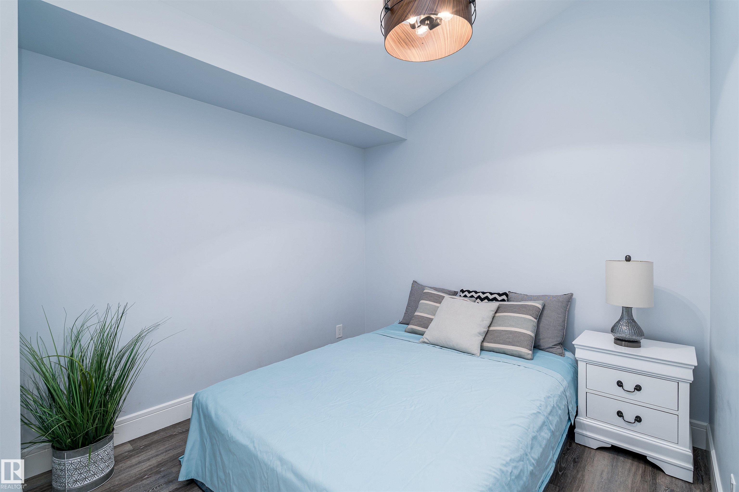 Photo 18 at 10934 80 Avenue NW, Garneau, Edmonton