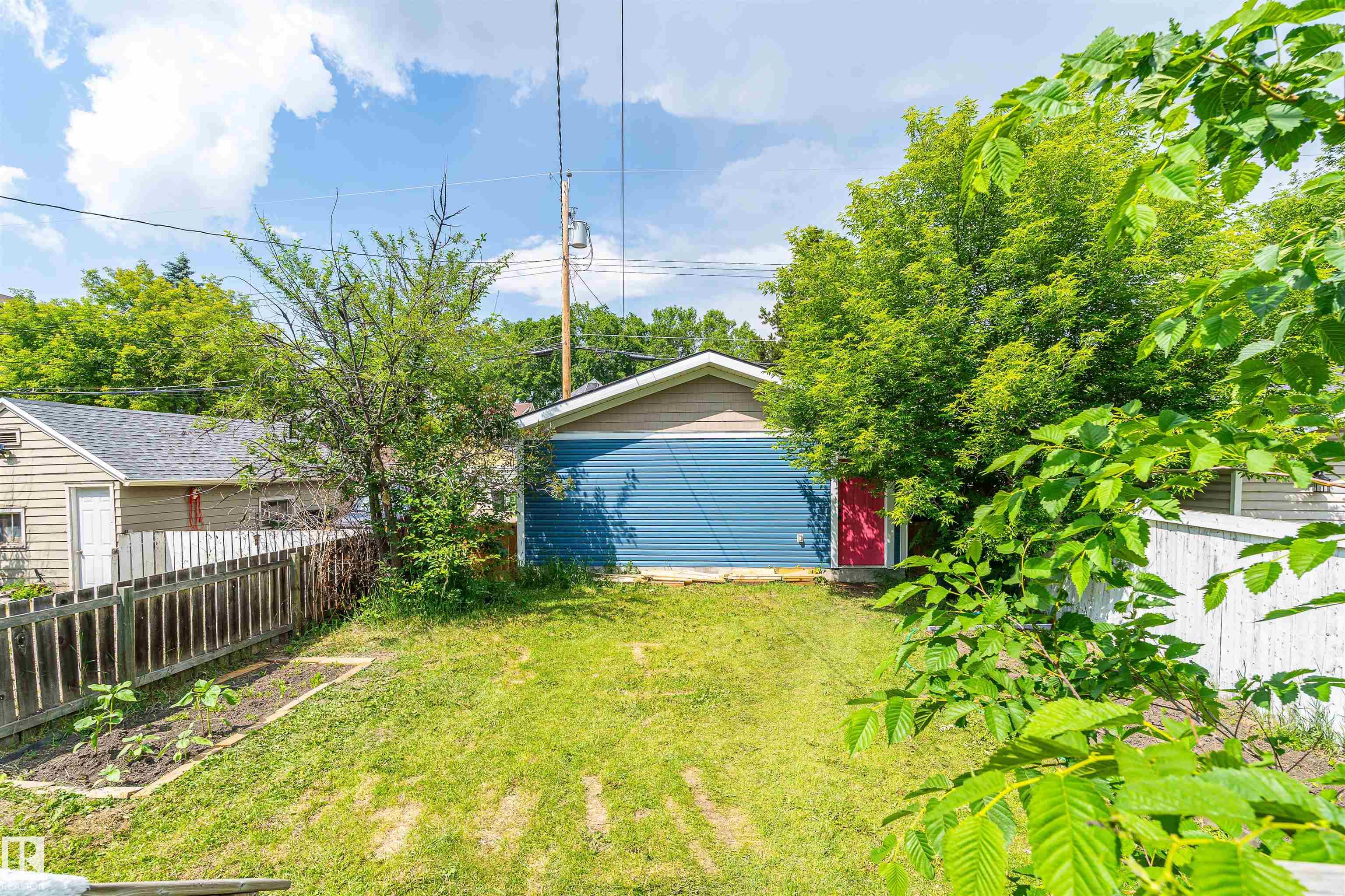 Photo 35 at 10934 80 Avenue NW, Garneau, Edmonton