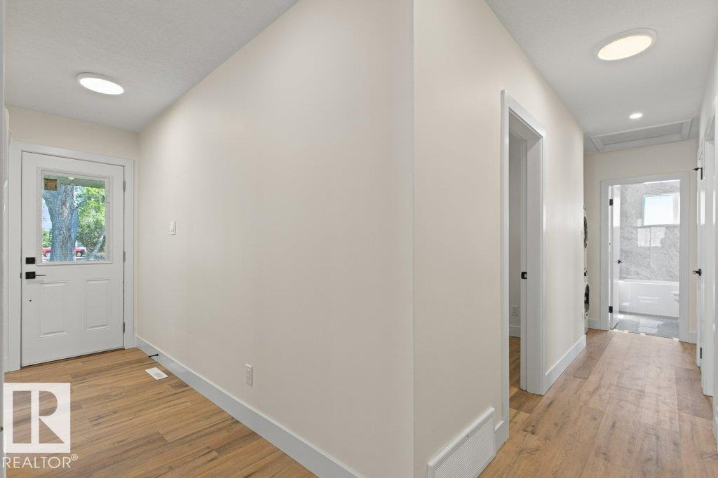 https://zimg.paragon.ice.com/ParagonImages/Property/PM/RAE/225408642/14/0/0/56b88136e68b82e0a497454a9d221a5d/1/eb8786ad61e83e17fecc04f865a29550/225408642-1ea5ce4c-bfd1-4bf8-9ff3-d7b5f8ff5f00.JPG