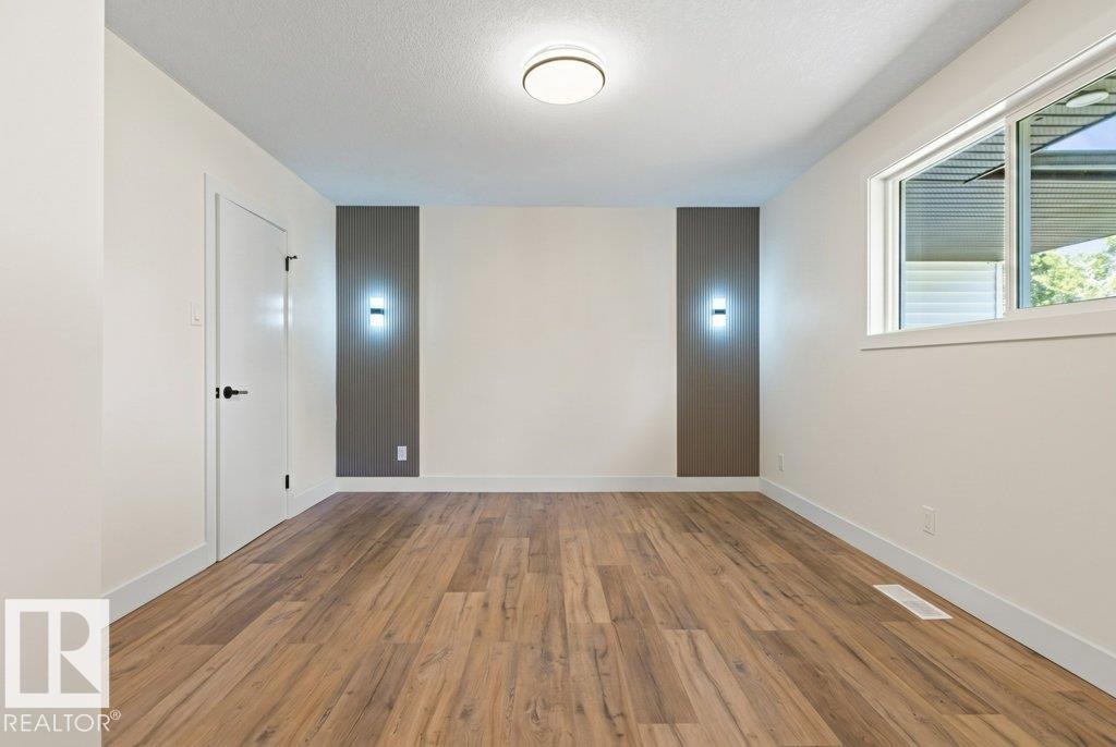 https://zimg.paragon.ice.com/ParagonImages/Property/PM/RAE/225408642/15/0/0/e81d6400e2f0a0775f73bf5695be78dc/1/eb8786ad61e83e17fecc04f865a29550/225408642-1b73979c-edb8-47a2-8444-d5eeb4389973.JPG