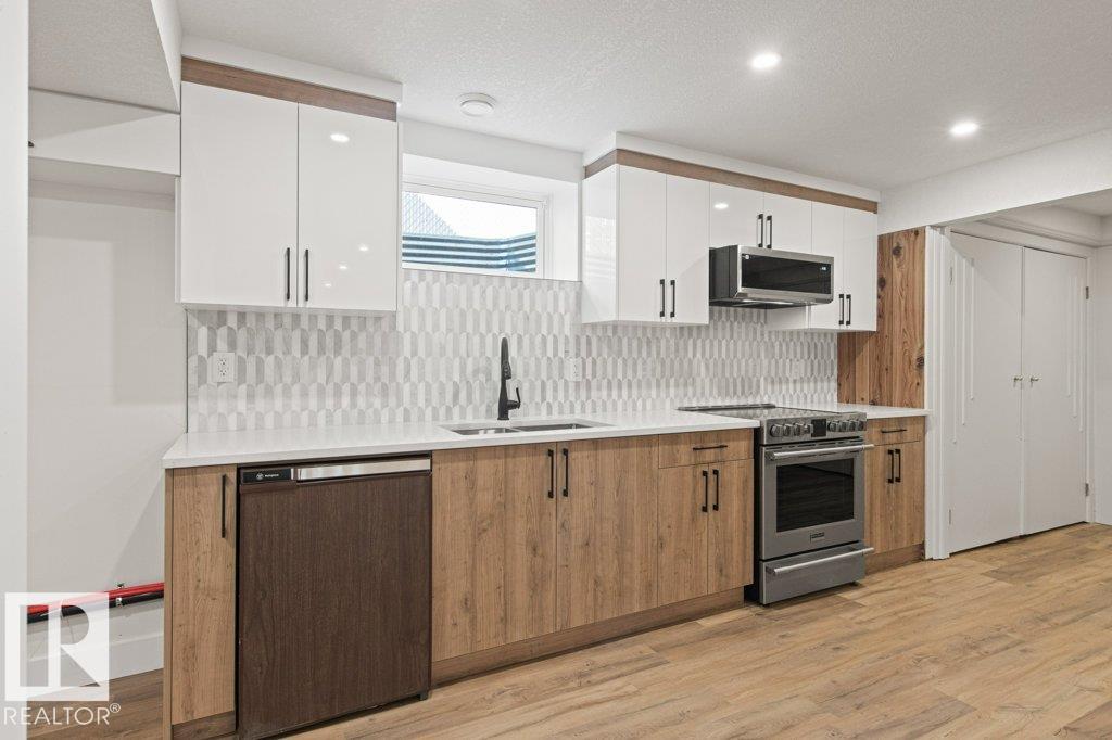 https://zimg.paragon.ice.com/ParagonImages/Property/PM/RAE/225408642/31/0/0/f1a262a2c99b4855483e5a47eeb31b4c/1/eb8786ad61e83e17fecc04f865a29550/225408642-de25abe6-1d60-4bbc-baa5-97bac0818684.JPG