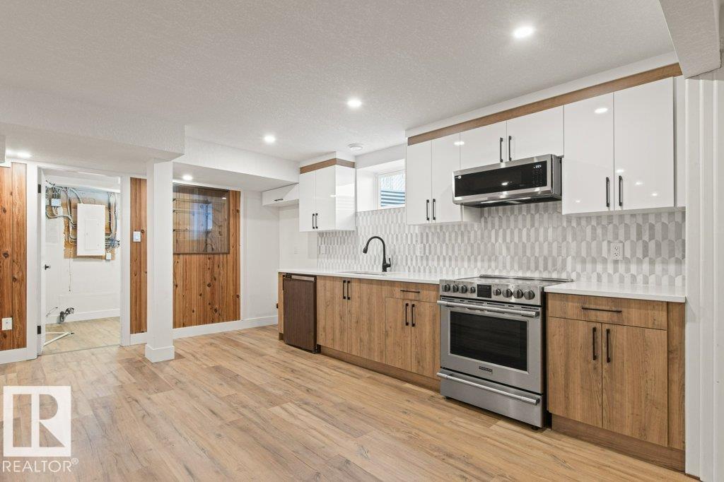https://zimg.paragon.ice.com/ParagonImages/Property/PM/RAE/225408642/32/0/0/fcdf340a81f461ff1b3e43e37577744d/1/eb8786ad61e83e17fecc04f865a29550/225408642-d72d7a3c-94e9-432f-ad13-28d036234ed9.JPG