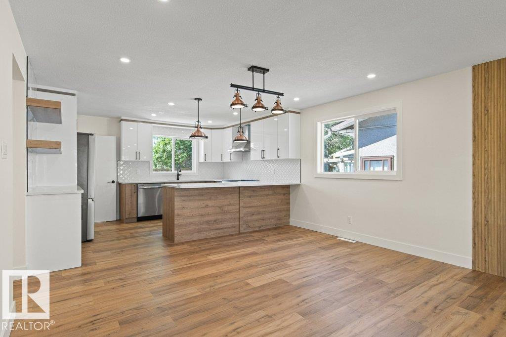 Picture for 16203 88 AV NW