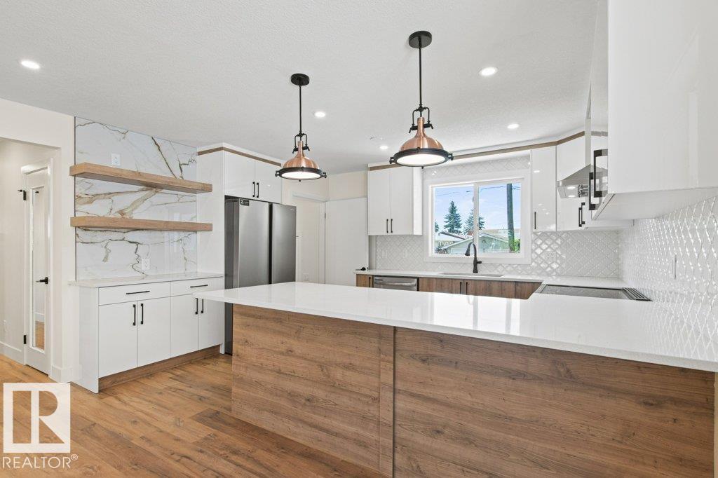 https://zimg.paragon.ice.com/ParagonImages/Property/PM/RAE/225408642/7/0/0/44d315e7683cbb6d0fc1f4c3bf307934/1/eb8786ad61e83e17fecc04f865a29550/225408642-fd6b0859-0eca-4d12-977b-c880bd2eb2a6.JPG