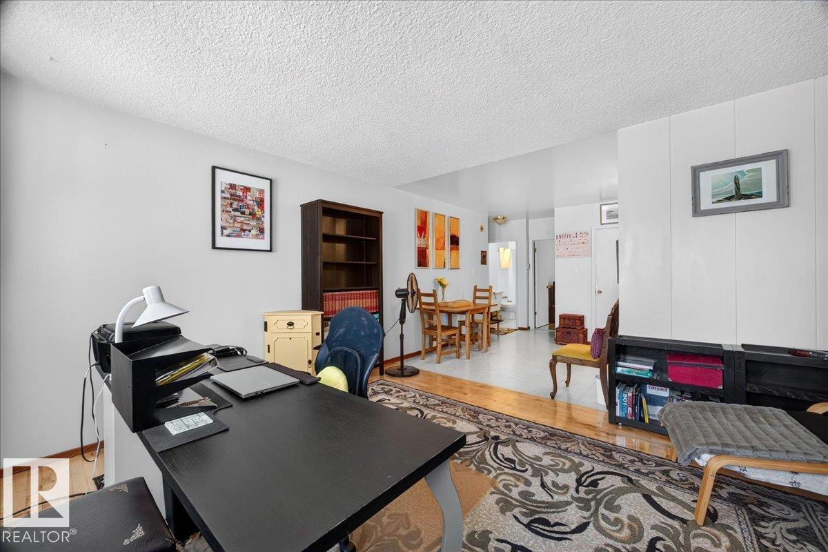 Photo 23 at 33 - 10230 122 Street NW, Wîhkwêntôwin, Edmonton