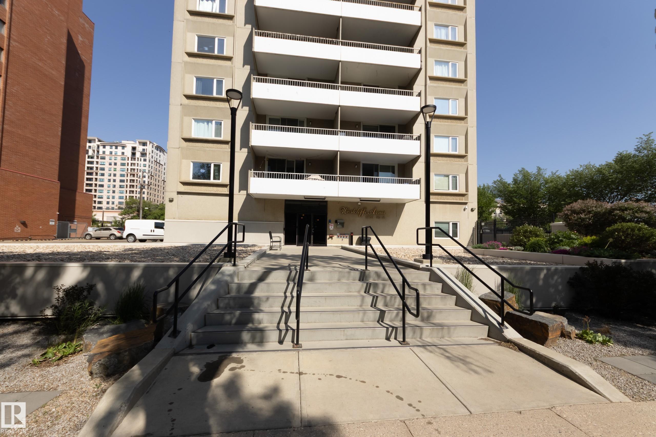 504 - 9909 110 Street NW, Wîhkwêntôwin, Edmonton