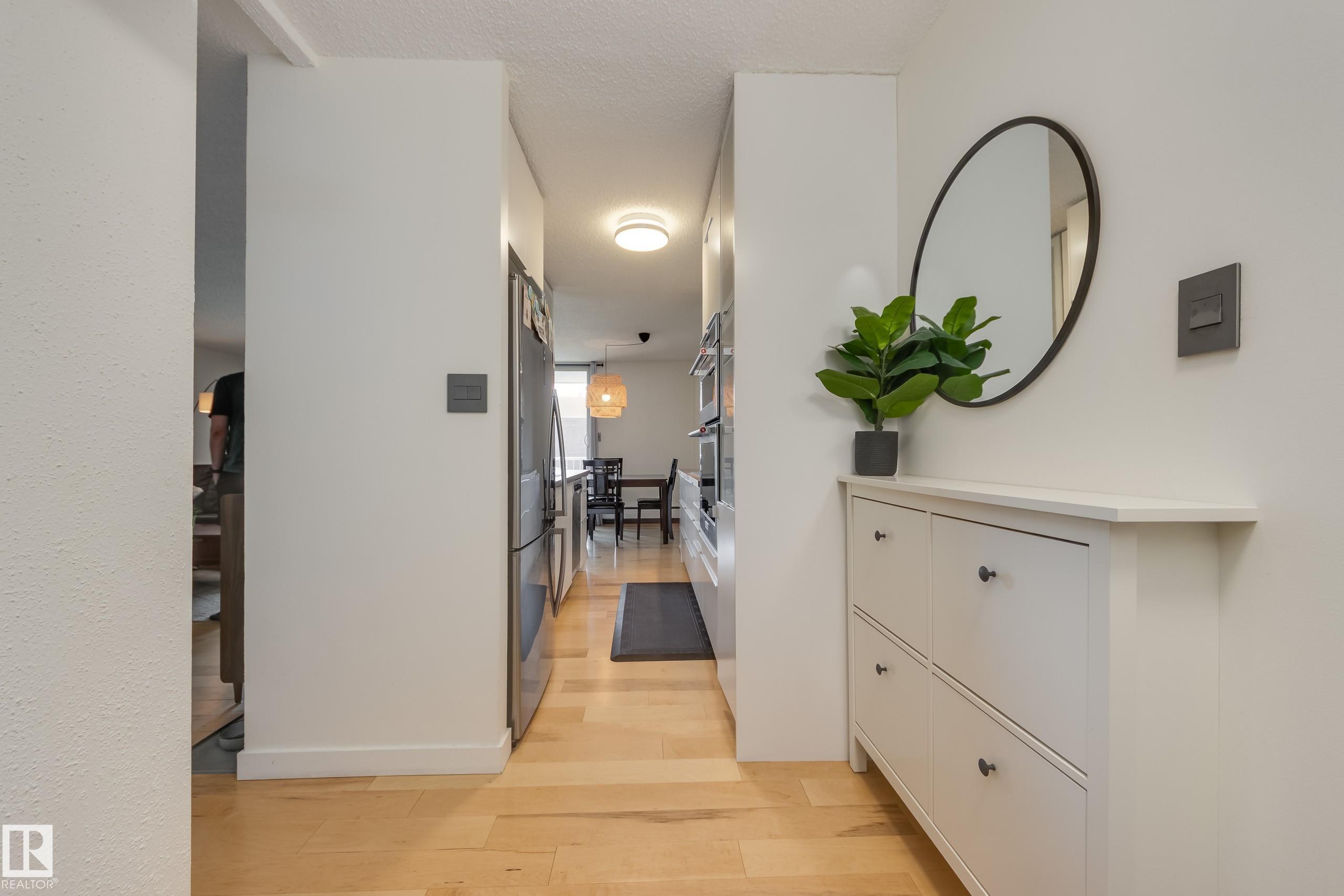 Photo 8 at 504 - 9909 110 Street NW, Wîhkwêntôwin, Edmonton