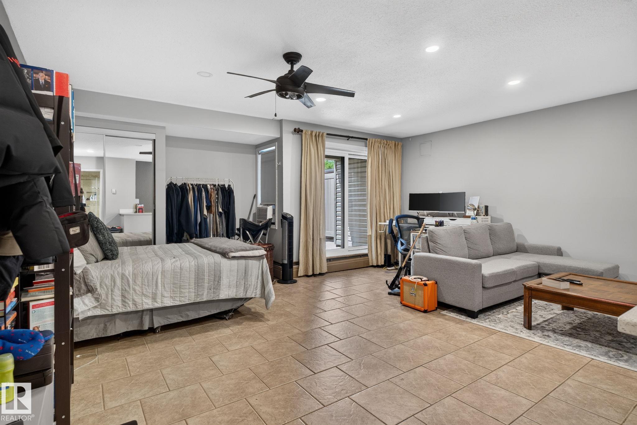 Photo 12 at G14 - 10148 118 Street NW, Wîhkwêntôwin, Edmonton