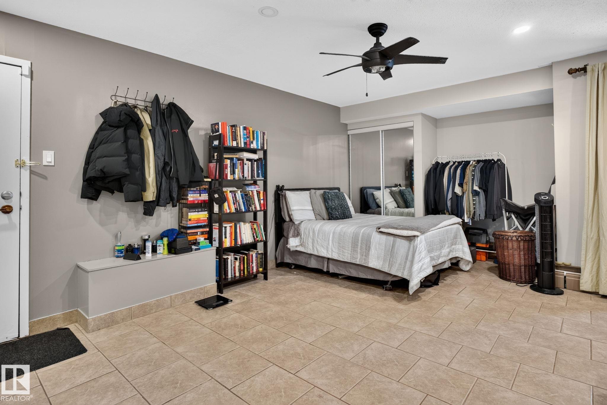 Photo 9 at G14 - 10148 118 Street NW, Wîhkwêntôwin, Edmonton