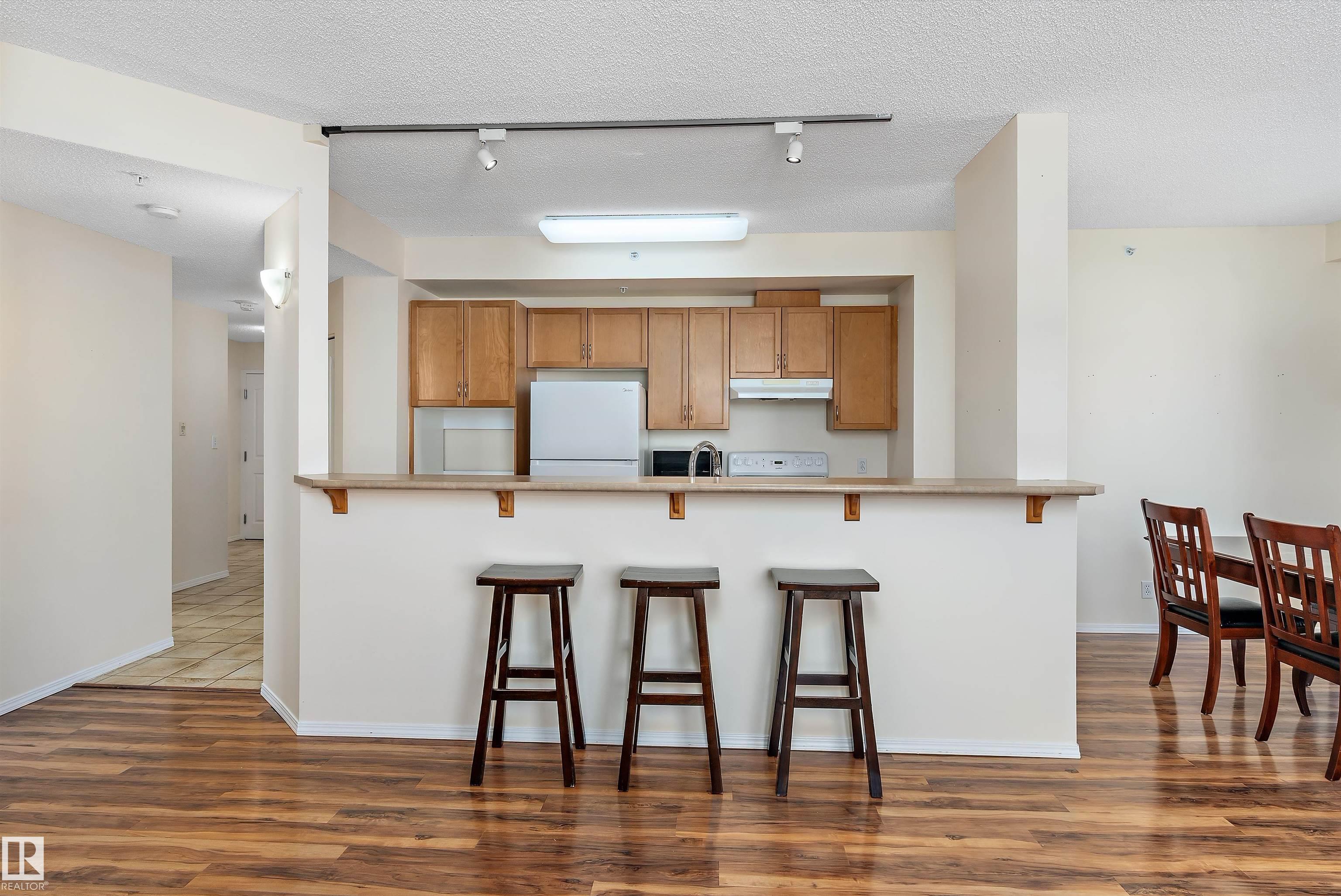 Photo 9 at 1002 - 9707 105 Street NW, Downtown, Edmonton