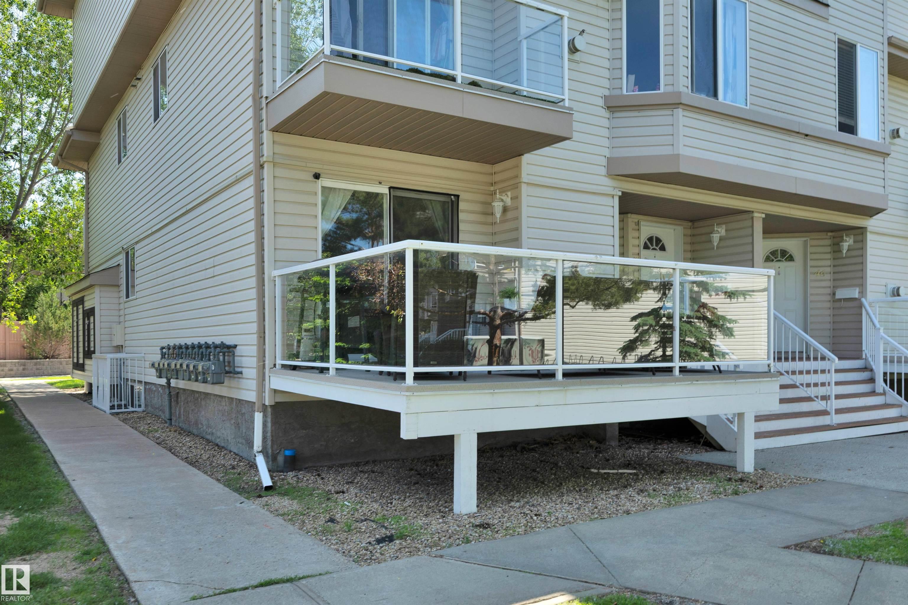 Welcome to this gorgeous Corner Unit Townhome, ideal for Big families. As you enter, you are welcomed by beautiful rich hardwood floors, a fireplace, and a large living room with a walkout to spacious deck. There is also a large kitchen with plenty of cabinets and a pantry. On the main level you also will find a 4 piece bathroom and 2 large bedrooms, one with a walk in closet. The lower level is MASSIVE and offers plenty of space to relax and enjoy. It features an extremely large Family/Rec room and a very spacious master bedroom with 4 piece ensuite and a large jacuzzi soaking tub. Plenty of storage on both levels. All of this and close to Mill Woods Town Centre, LRT, Public Transit and a fenced in dog walk very close. Don?t miss this very special offering in Mill Woods, this will Not last long!