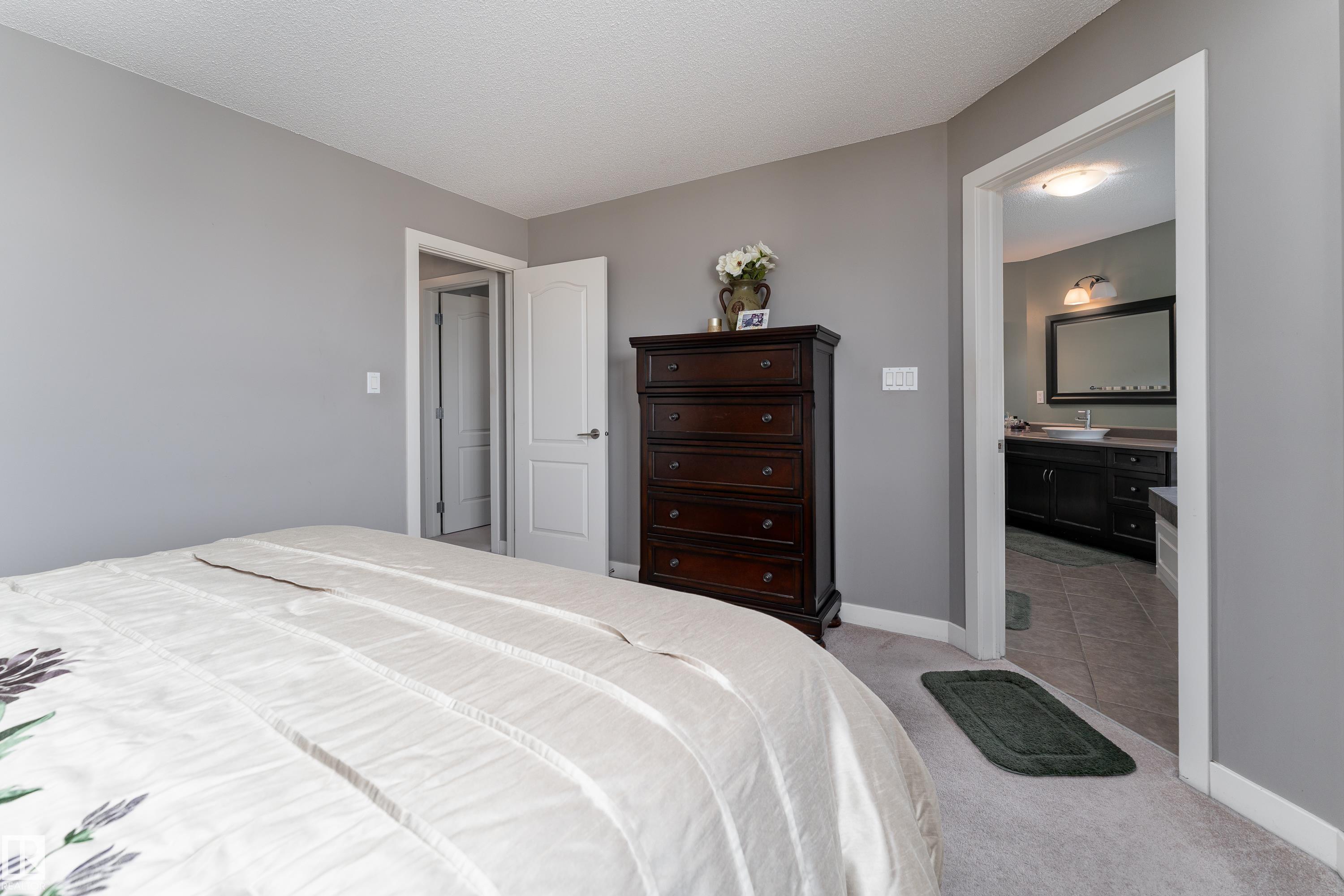 Photo 23 at 512 59 Street SW, Charlesworth, Edmonton