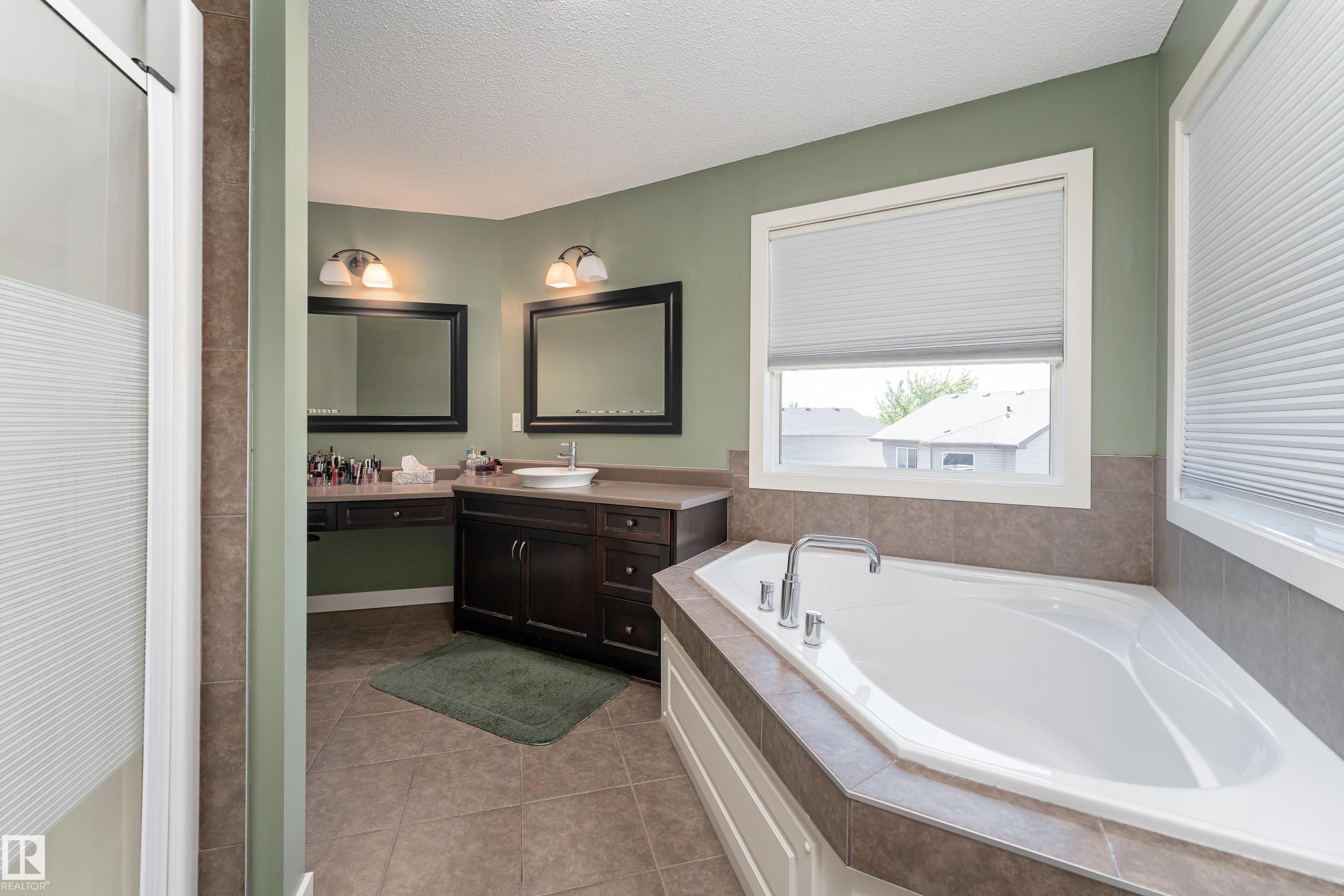 Photo 25 at 512 59 Street SW, Charlesworth, Edmonton