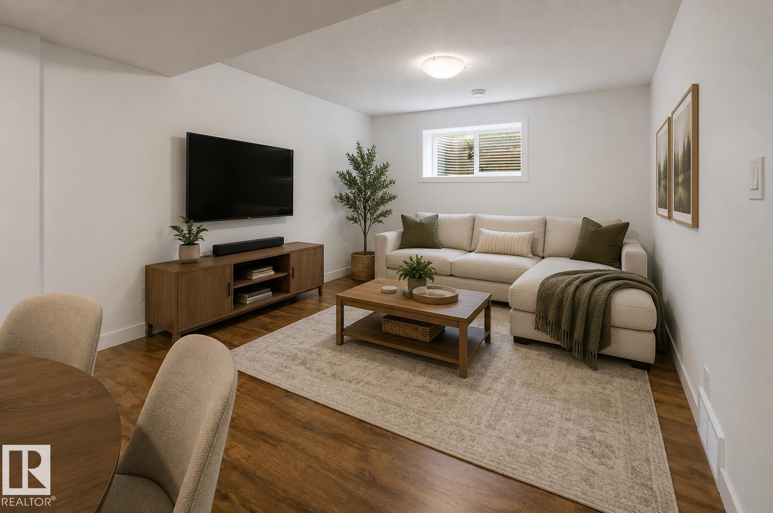 https://zimg.paragon.ice.com/ParagonImages/Property/PM/RAE/225408732/34/0/0/304882384bba5fd6f06b1a0c8e343921/1/a77b240329a67795f1d61f6befc17d05/225408732-1b51a31e-c0b7-423d-baaa-eb449eb9806a.JPG