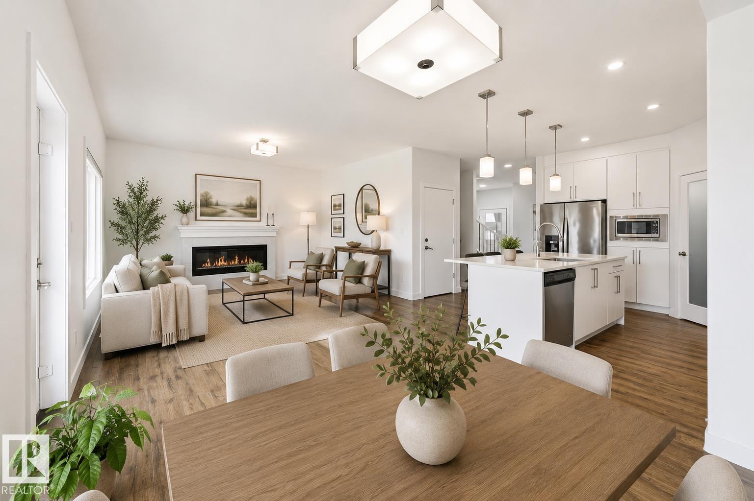 https://zimg.paragon.ice.com/ParagonImages/Property/PM/RAE/225408732/7/0/0/4d4755aa7e30f77f0d077e7fb627be60/1/a77b240329a67795f1d61f6befc17d05/225408732-2ef9e125-e654-4d56-a579-7ea0186fad87.JPG
