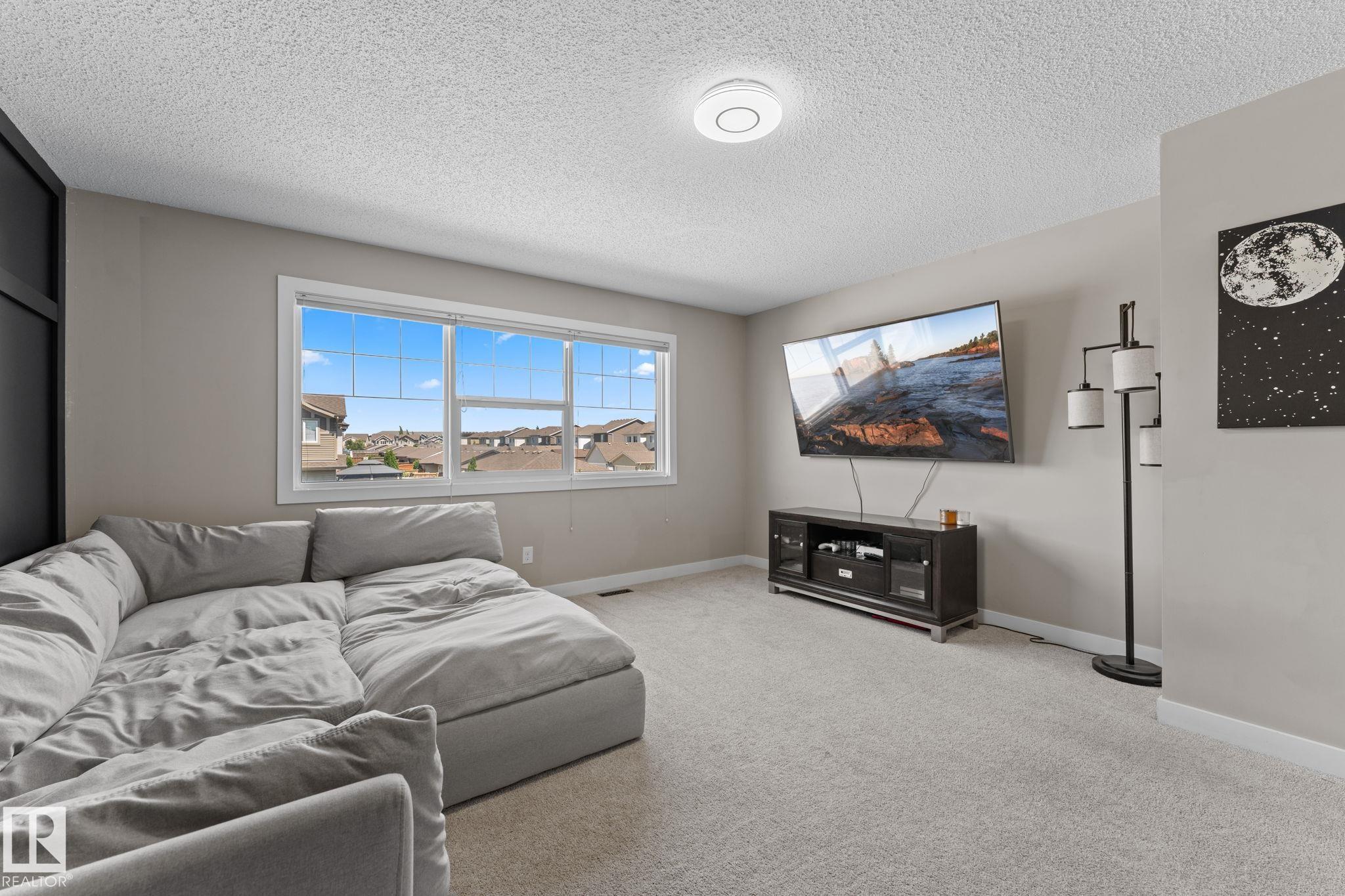https://zimg.paragon.ice.com/ParagonImages/Property/PM/RAE/225408743/34/0/0/694008ef7fcd176c9a1be76d8da3ce9e/1/ebb73db368cb980cf4efcfd876d05511/225408743-75b14acc-7b49-49f7-9800-b324434df52e.JPG