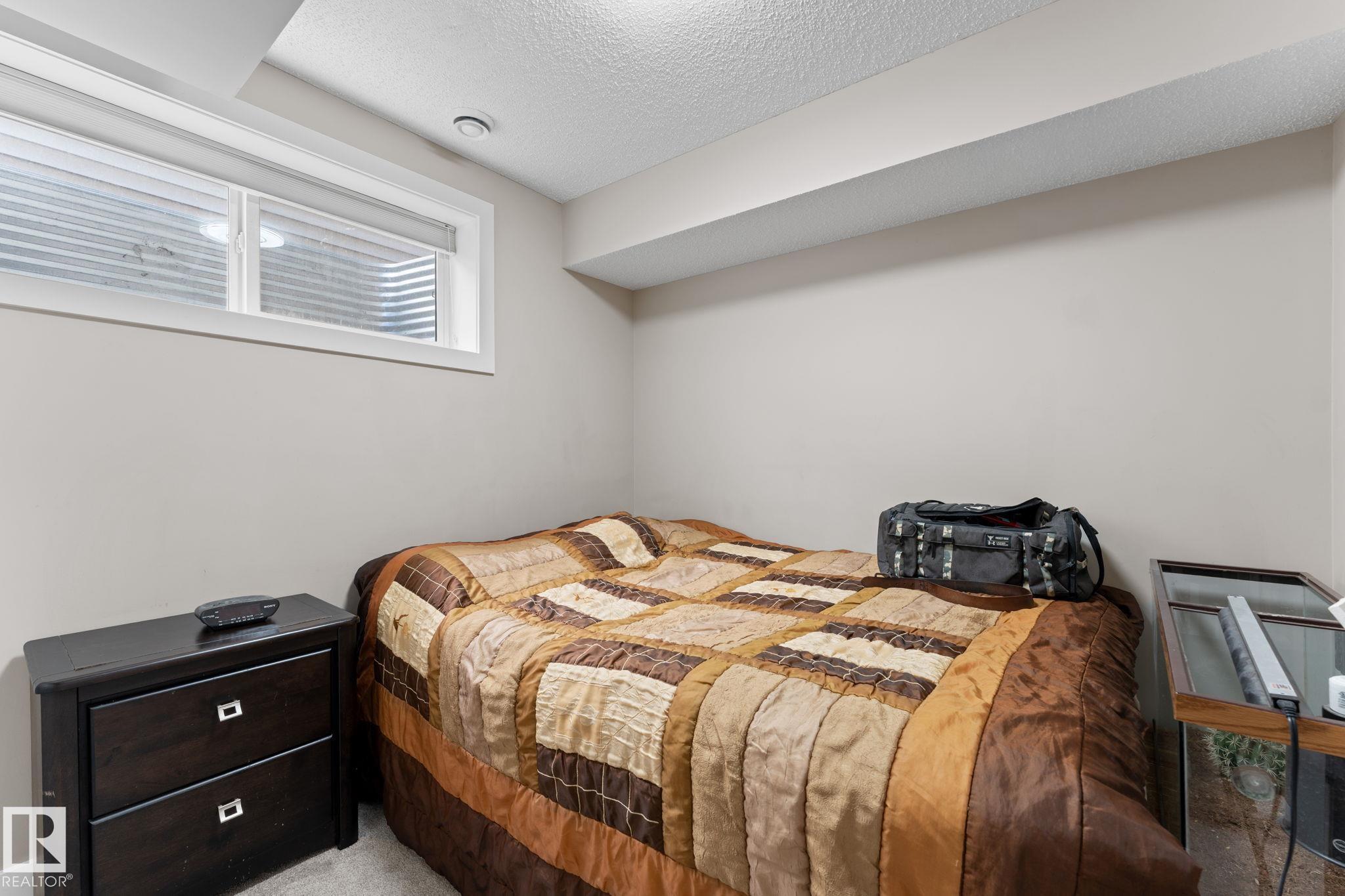 https://zimg.paragon.ice.com/ParagonImages/Property/PM/RAE/225408743/42/0/0/c68d29366554c5800f3a6a61bf8a826f/1/ebb73db368cb980cf4efcfd876d05511/225408743-8fa20d40-67f9-4776-9c5c-438cff4acf33.JPG