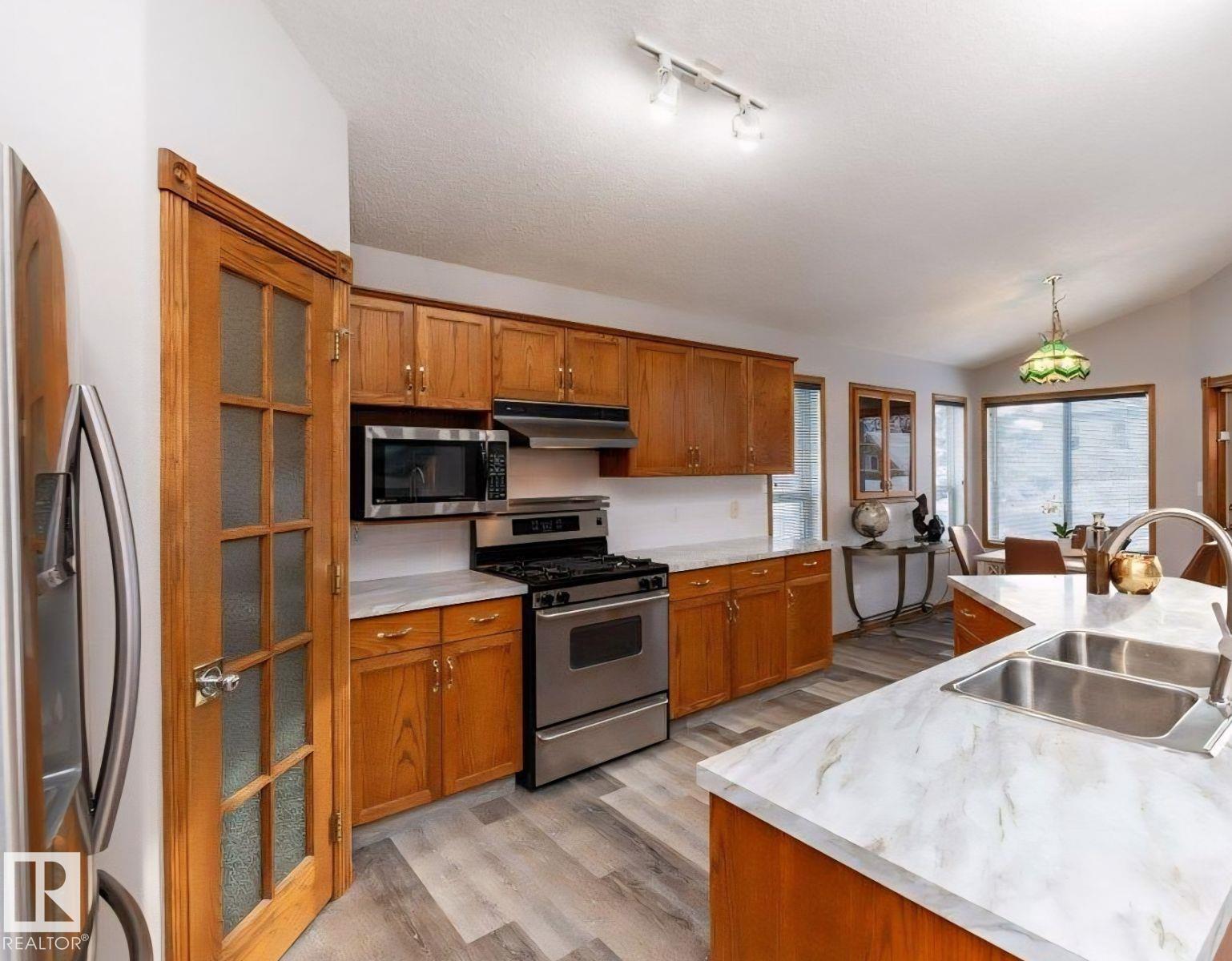 Photo 8 at 49 Heritage Drive, Heritage Lakes, St. Albert