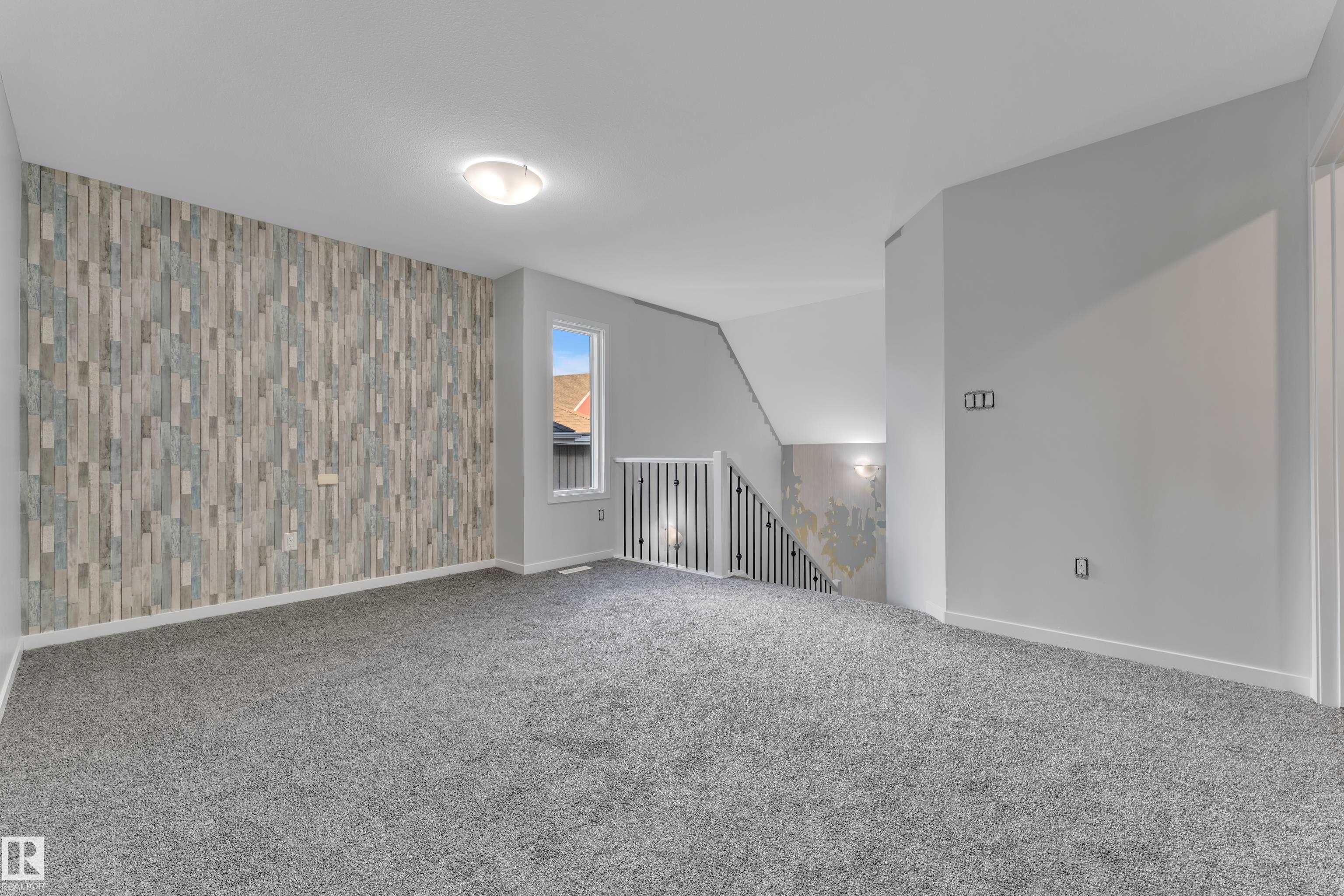 https://zimg.paragon.ice.com/ParagonImages/Property/PM/RAE/225408772/19/0/0/88100b2d3b2c8b53b4074e67ce01e943/1/3e45ea756f18586d381d9cec8b096b71/225408772-c33672bf-46d3-4a73-b03c-9e8805c21100.JPG