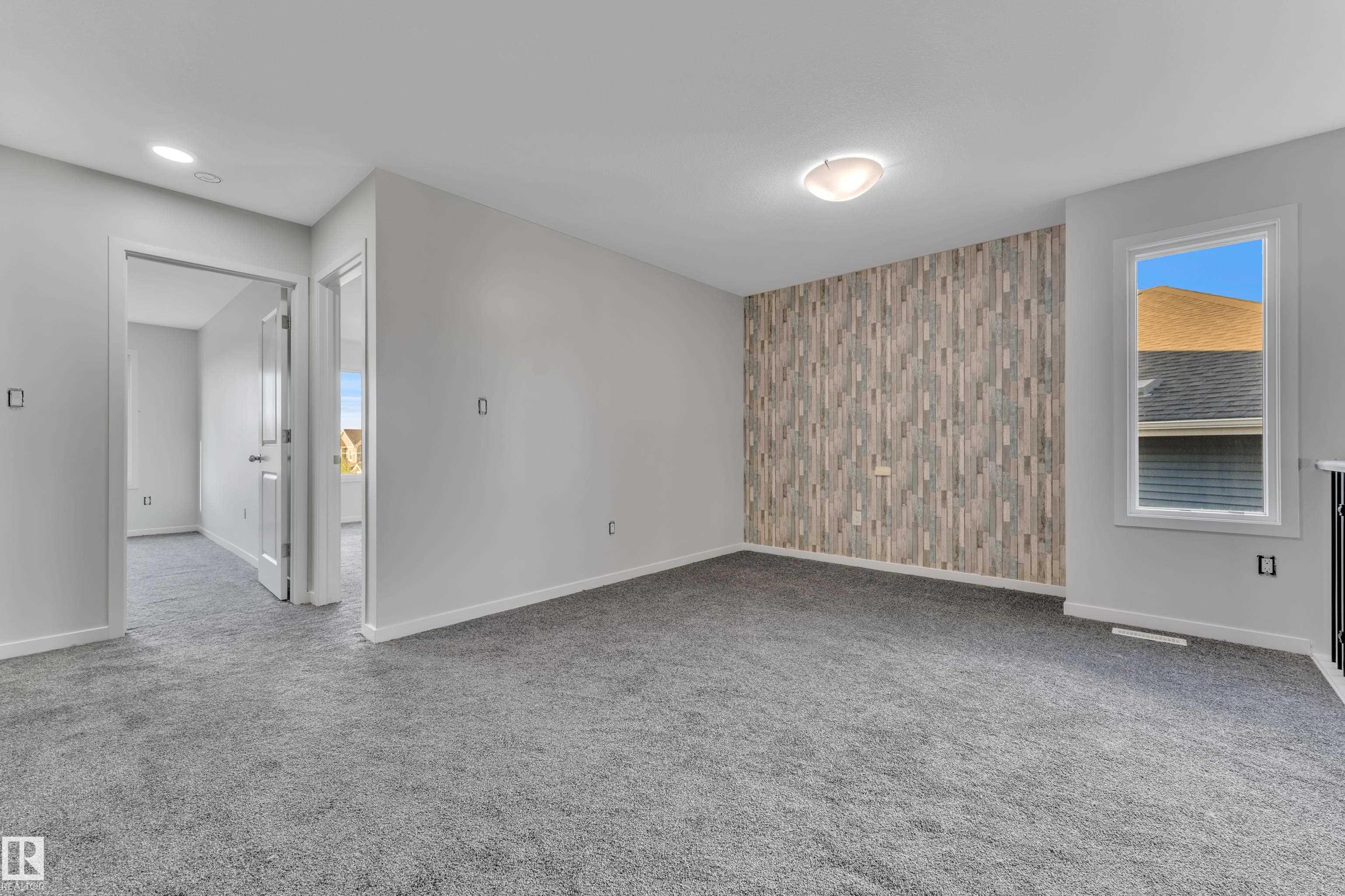 https://zimg.paragon.ice.com/ParagonImages/Property/PM/RAE/225408772/20/0/0/597e47f0d9d9b9853356be215e000c76/1/3e45ea756f18586d381d9cec8b096b71/225408772-bd0f284f-8778-42c9-b2fa-a42307324f17.JPG