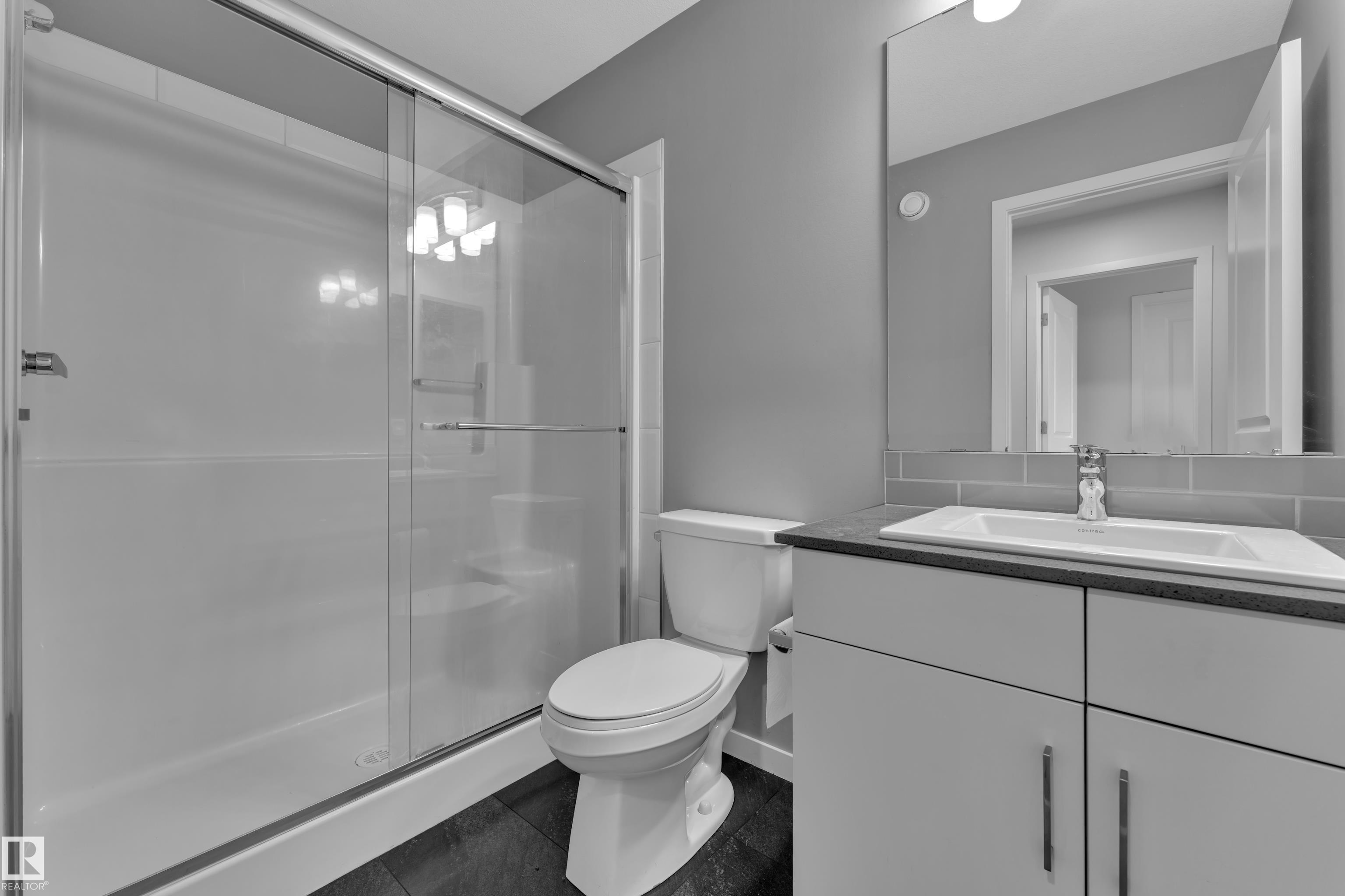https://zimg.paragon.ice.com/ParagonImages/Property/PM/RAE/225408772/25/0/0/8f45863dafef8e1ba59d6cb99c027ec9/1/3e45ea756f18586d381d9cec8b096b71/225408772-7d55b4e3-0eca-4b57-ad1e-67f6f54f2f2b.JPG